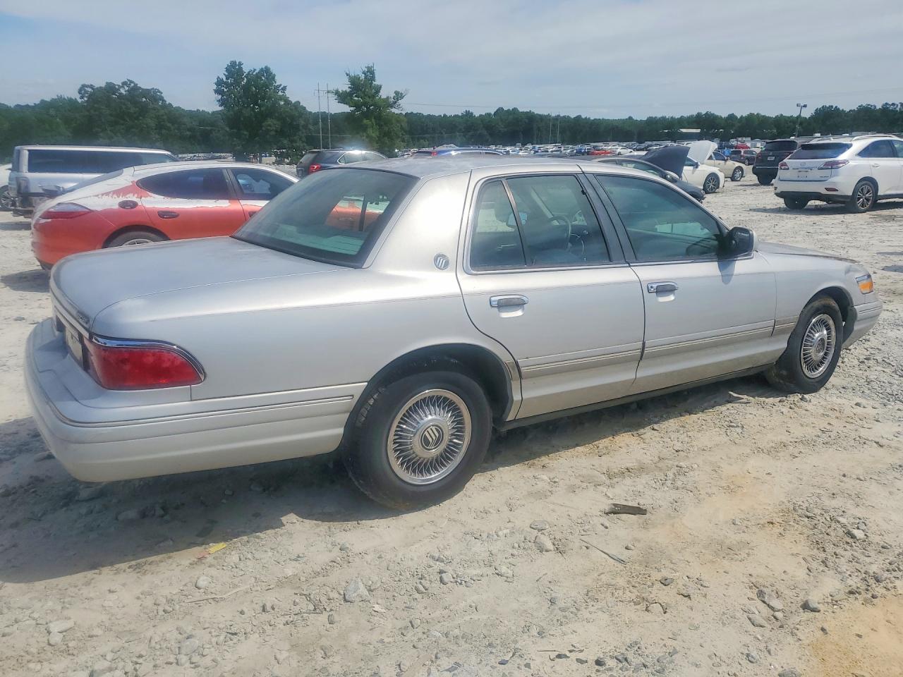 1995 Mercury Grand Marquis Gs Silver vin: 2MELM74W2SX652503