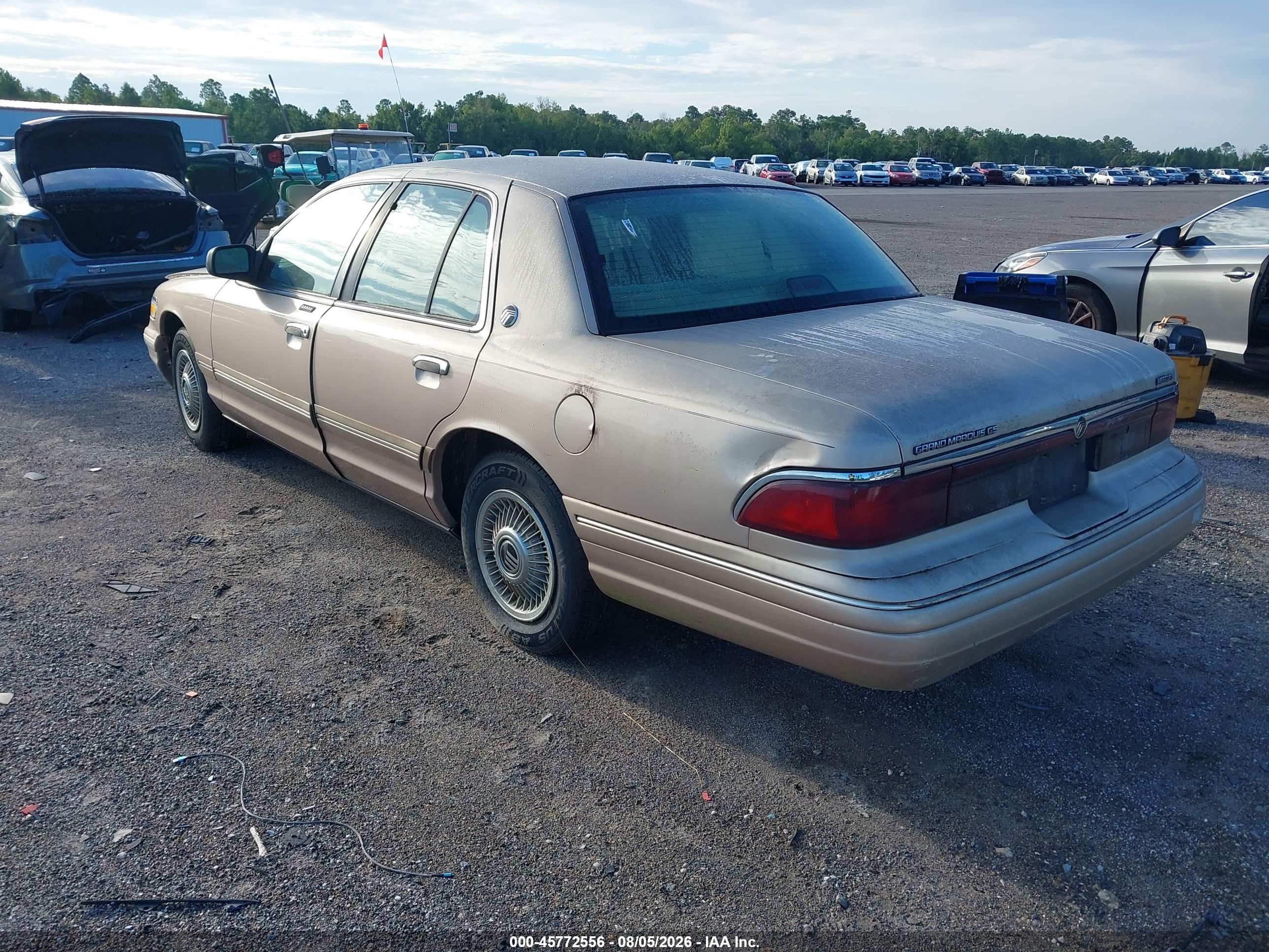 1996 Mercury Grand Marquis Gs Gold vin: 2MELM74W2TX634259