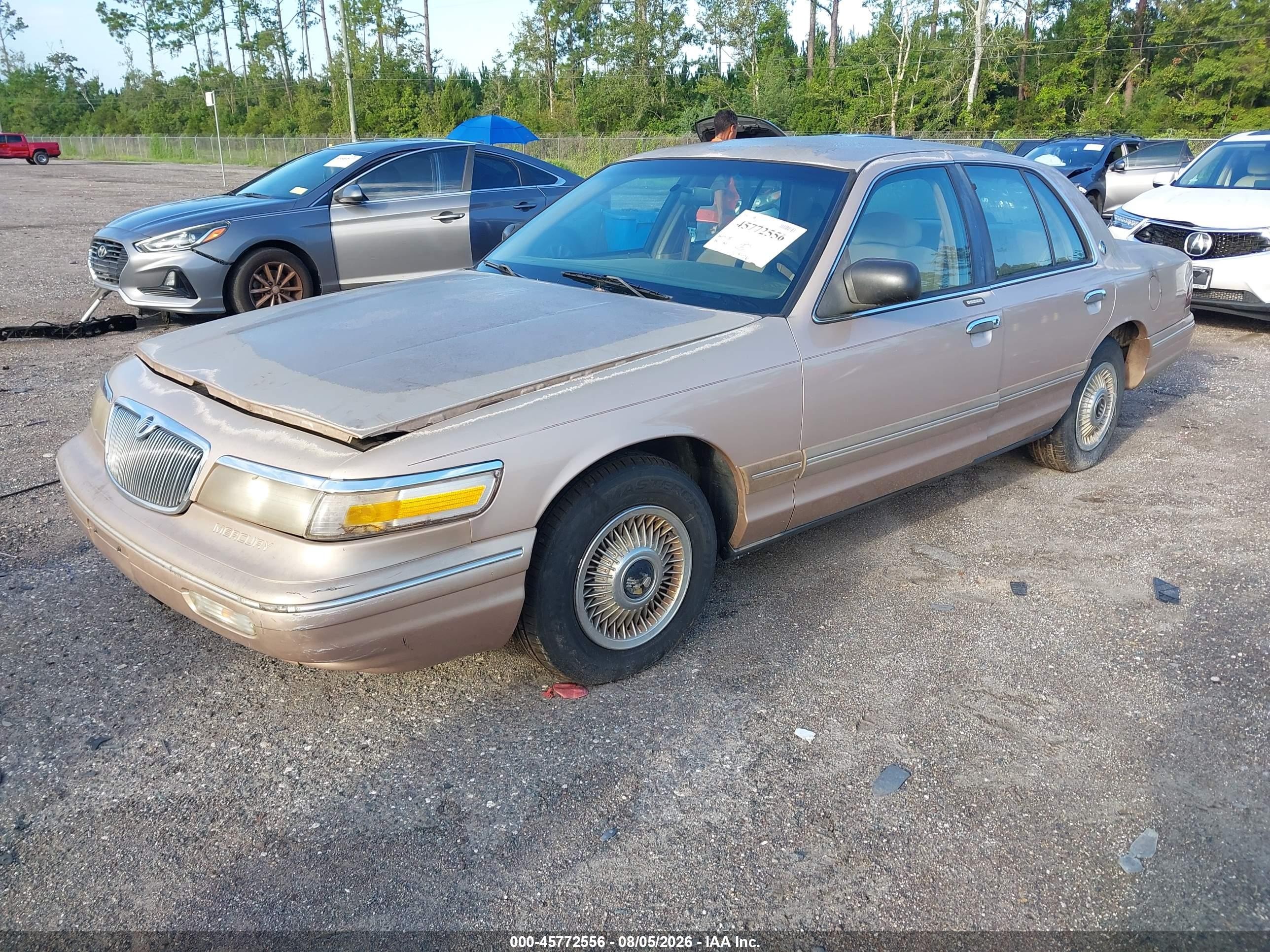 1996 Mercury Grand Marquis Gs Gold vin: 2MELM74W2TX634259