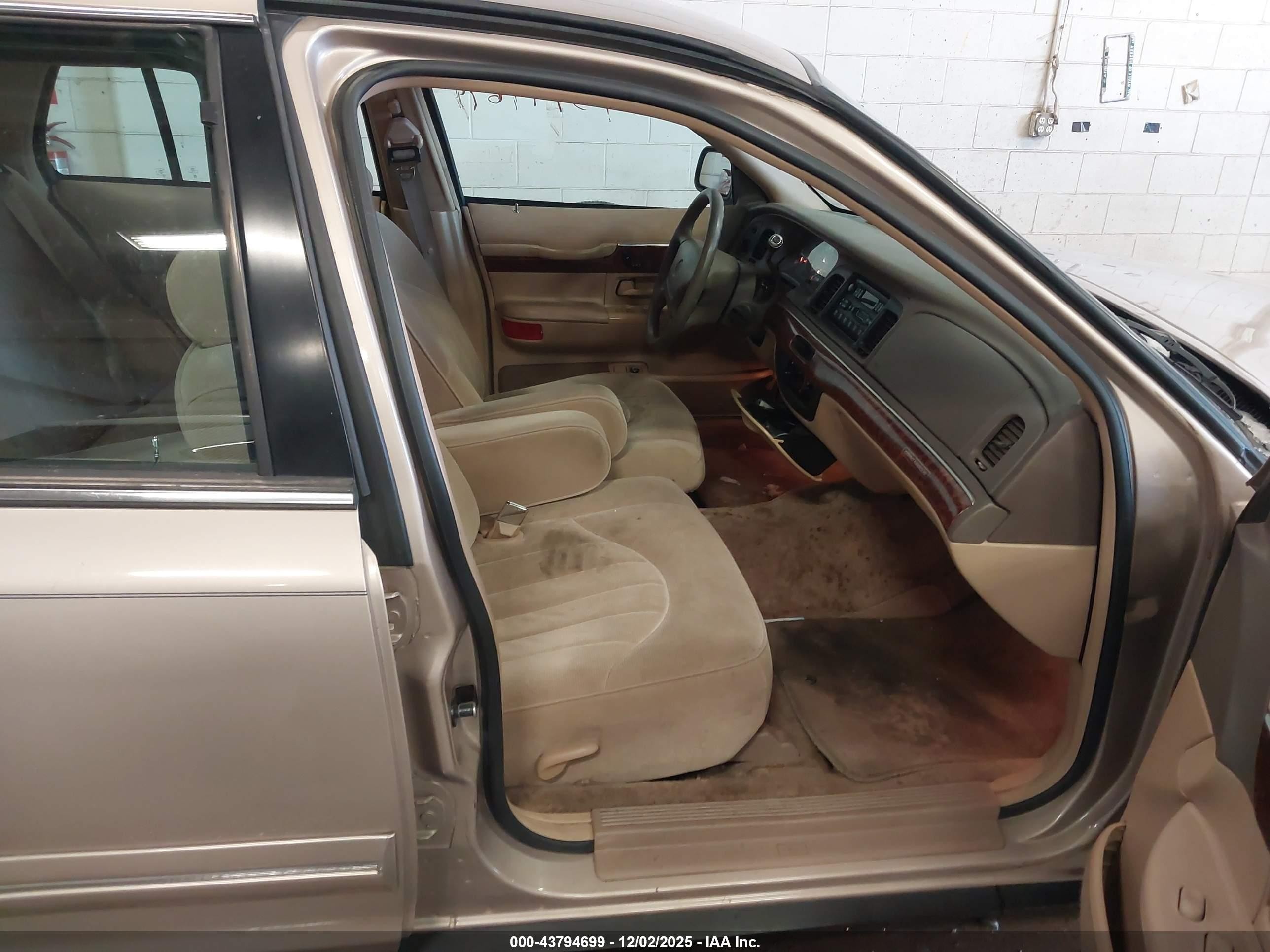 1997 Mercury Grand Marquis Gs Beige vin: 2MELM74W3VX681917