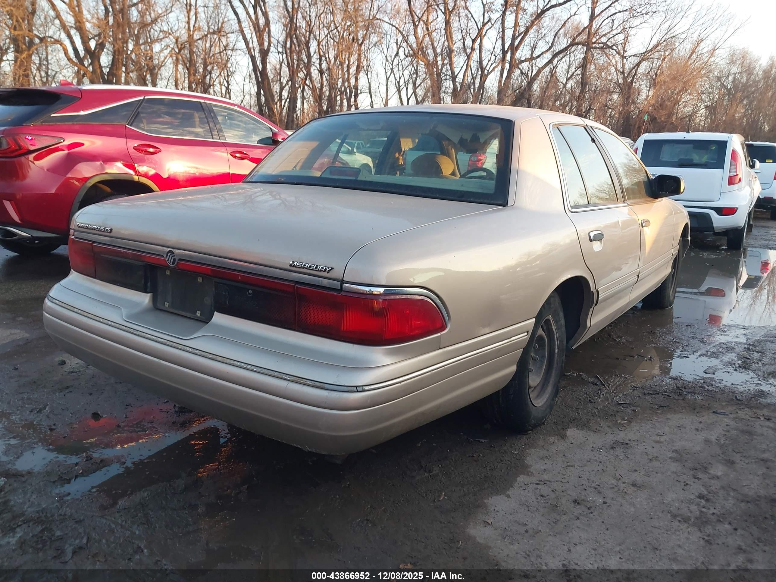 1997 Mercury Grand Marquis Gs Gold vin: 2MELM74W3VX708520