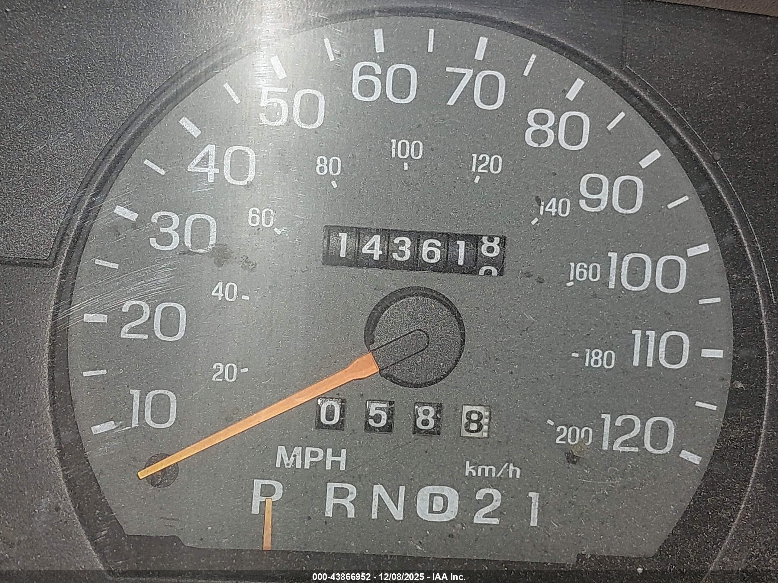 1997 Mercury Grand Marquis Gs Gold vin: 2MELM74W3VX708520
