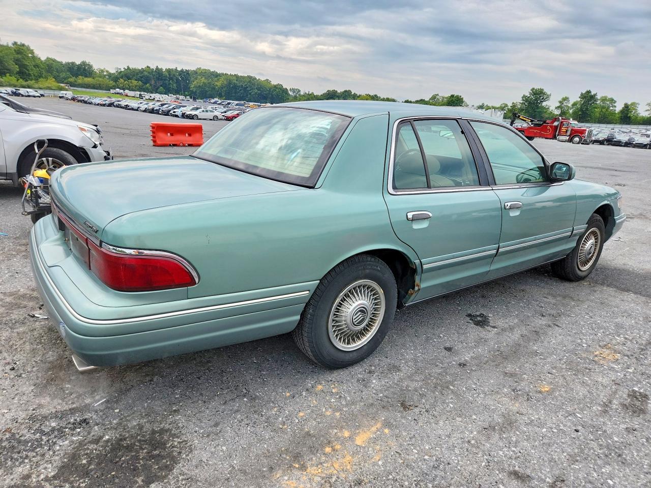1997 Mercury Grand Marquis Gs Gray vin: 2MELM74W4VX637568