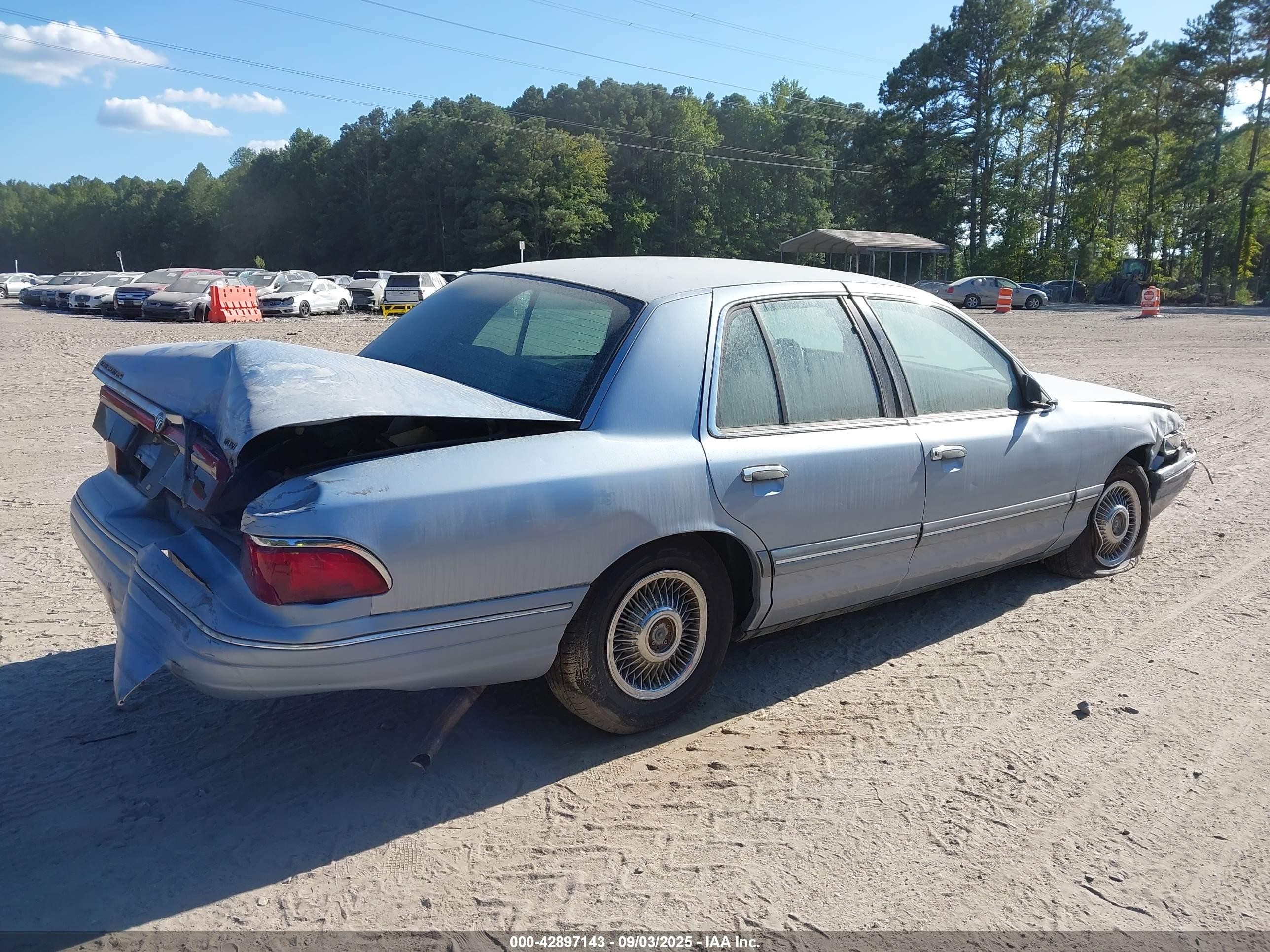 1997 Mercury Grand Marquis Gs Blue vin: 2MELM74W5VX736402