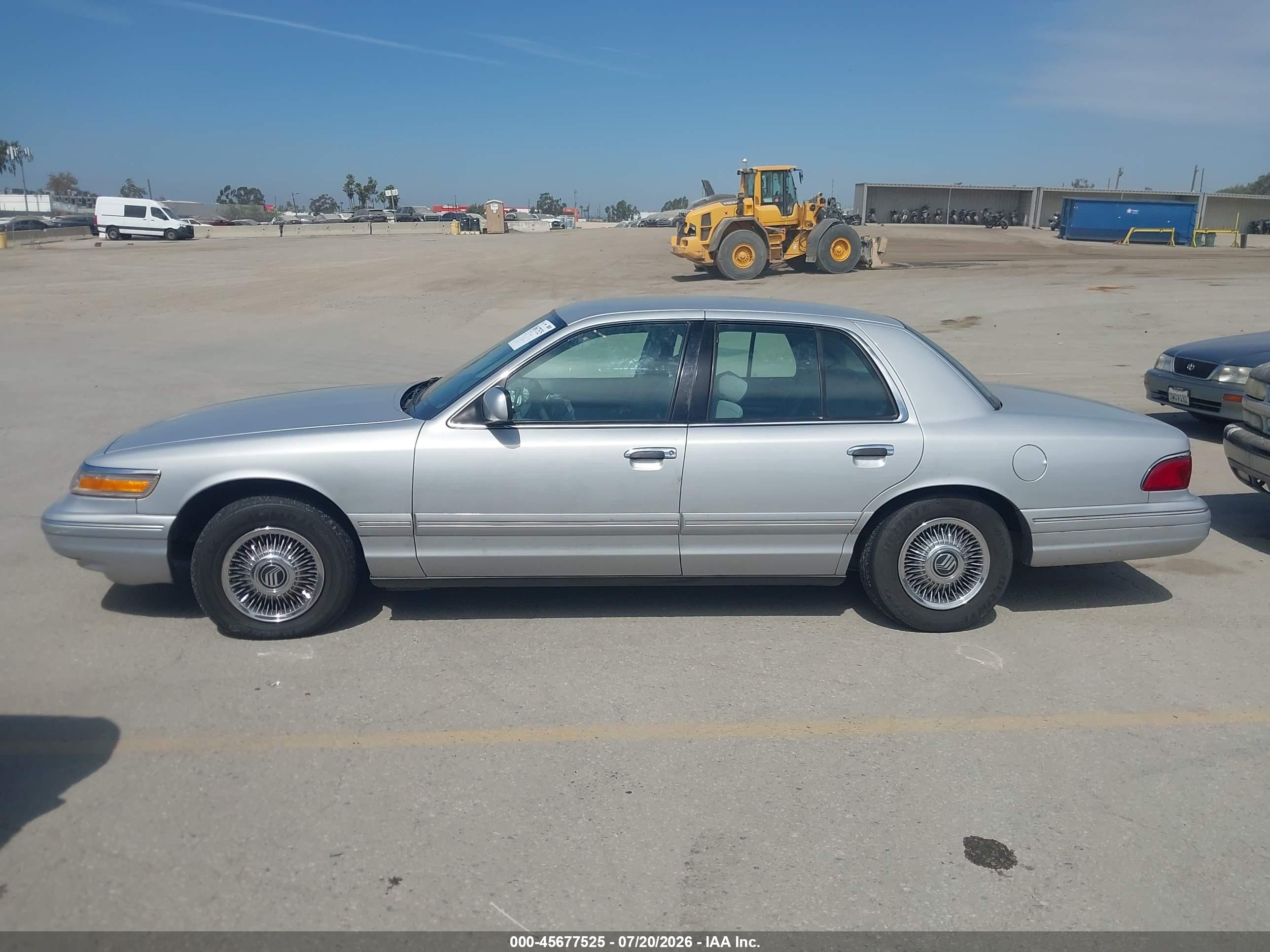 1997 Mercury Grand Marquis Gs Silver vin: 2MELM74W6VX720452