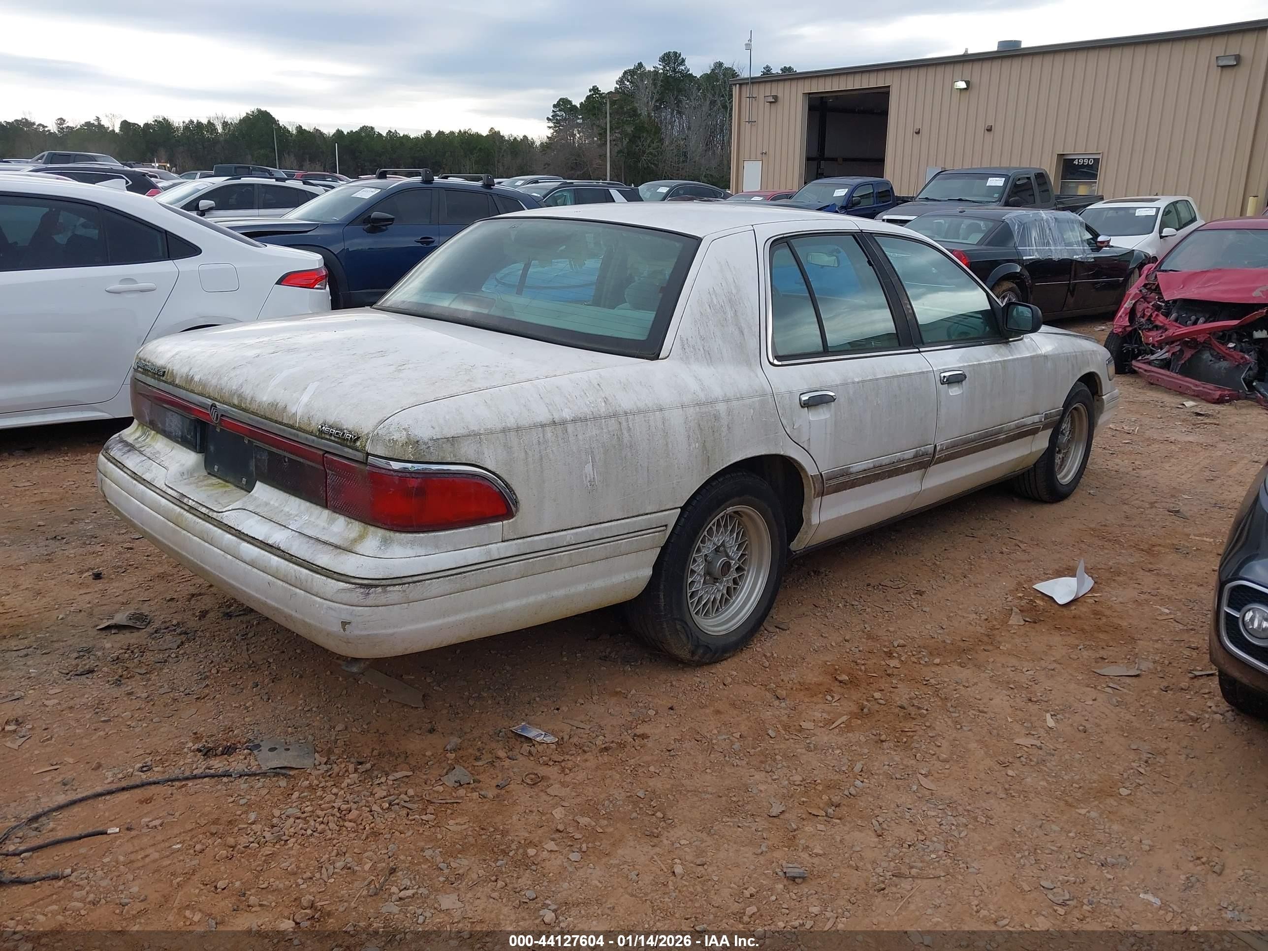 1997 Mercury Grand Marquis Gs White vin: 2MELM74W6VX732178