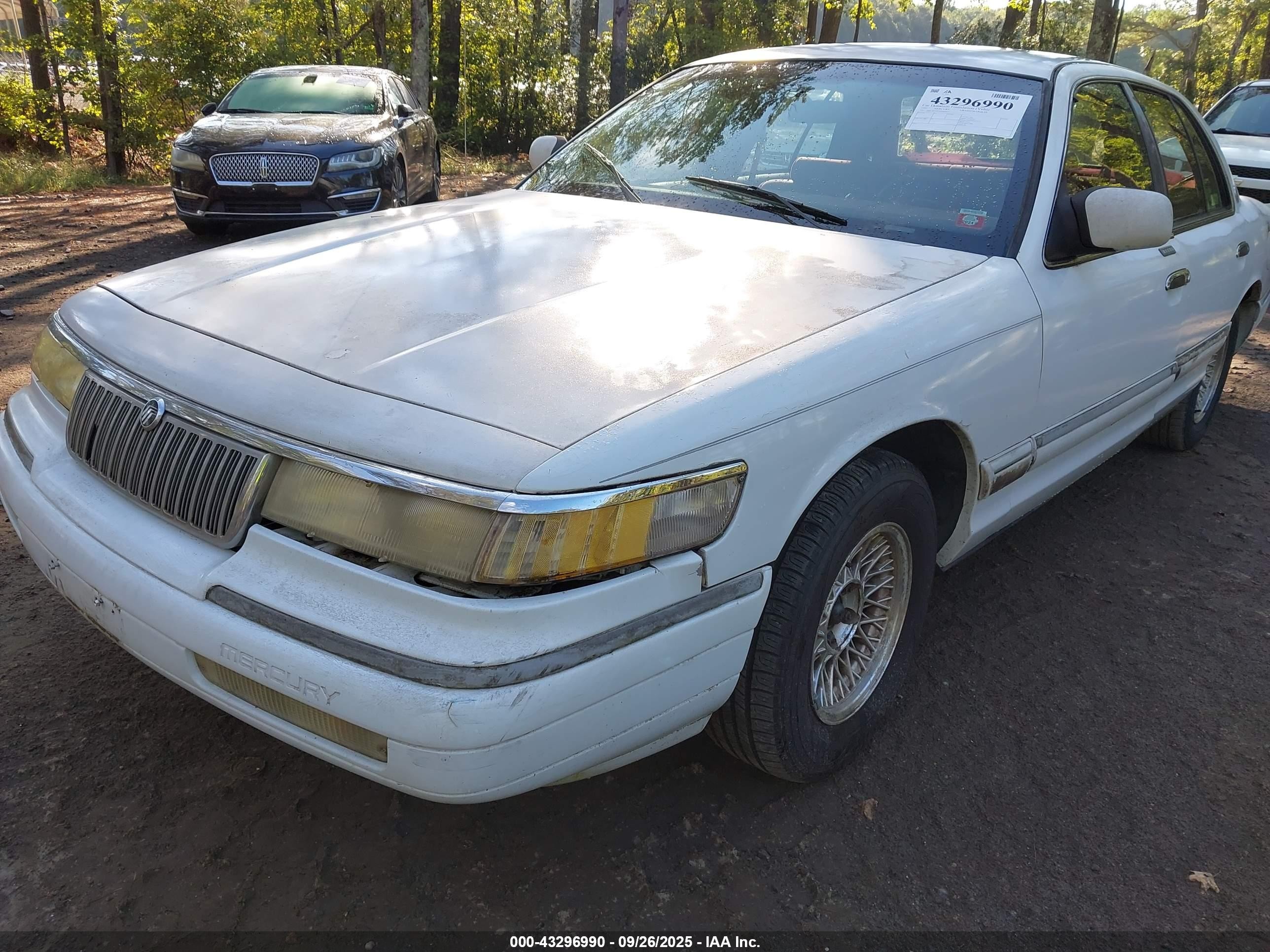 1993 Mercury Grand Marquis Gs White vin: 2MELM74W7PX682829
