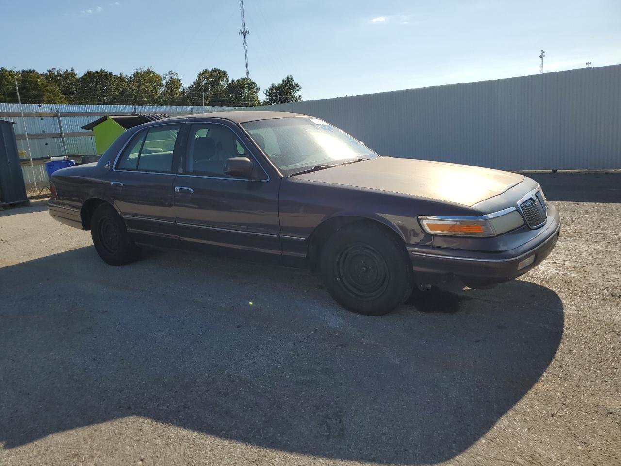 1995 Mercury Grand Marquis Gs Purple vin: 2MELM74W8SX614533