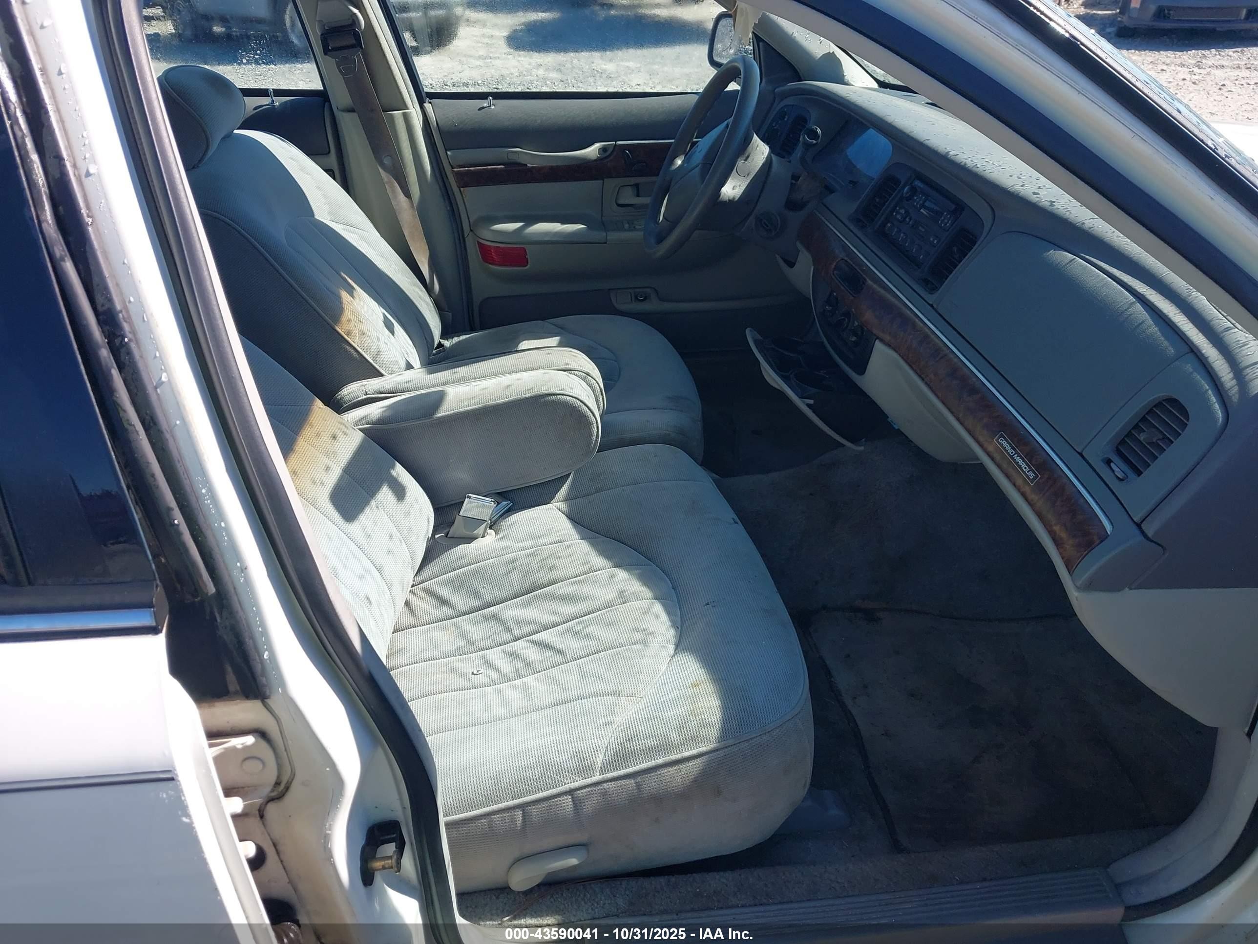1997 Mercury Grand Marquis Gs White vin: 2MELM74W8VX629487