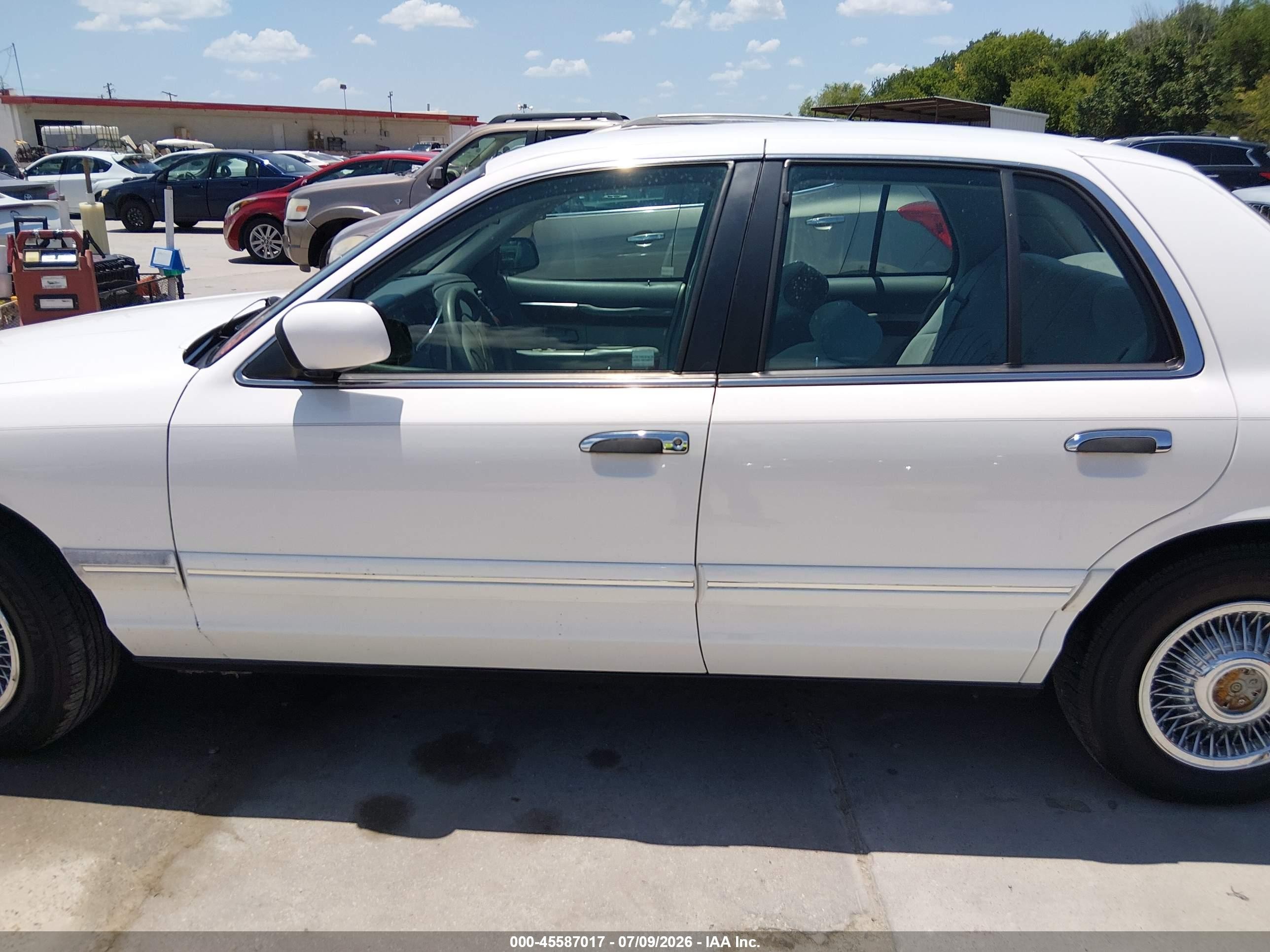 1997 Mercury Grand Marquis Gs Белый vin: 2MELM74W8VX645950