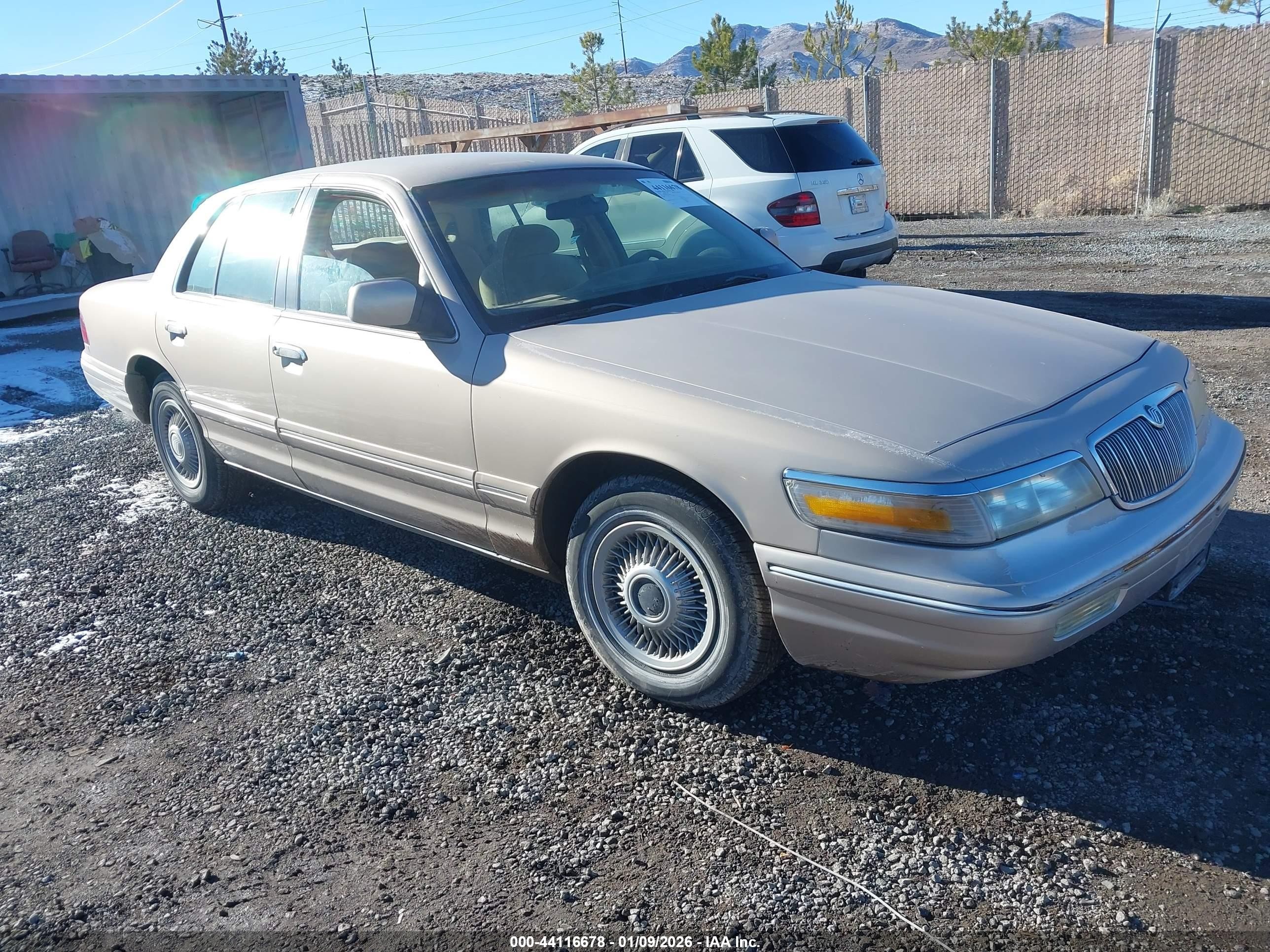 1997 Mercury Grand Marquis Gs Brown vin: 2MELM74W8VX666202