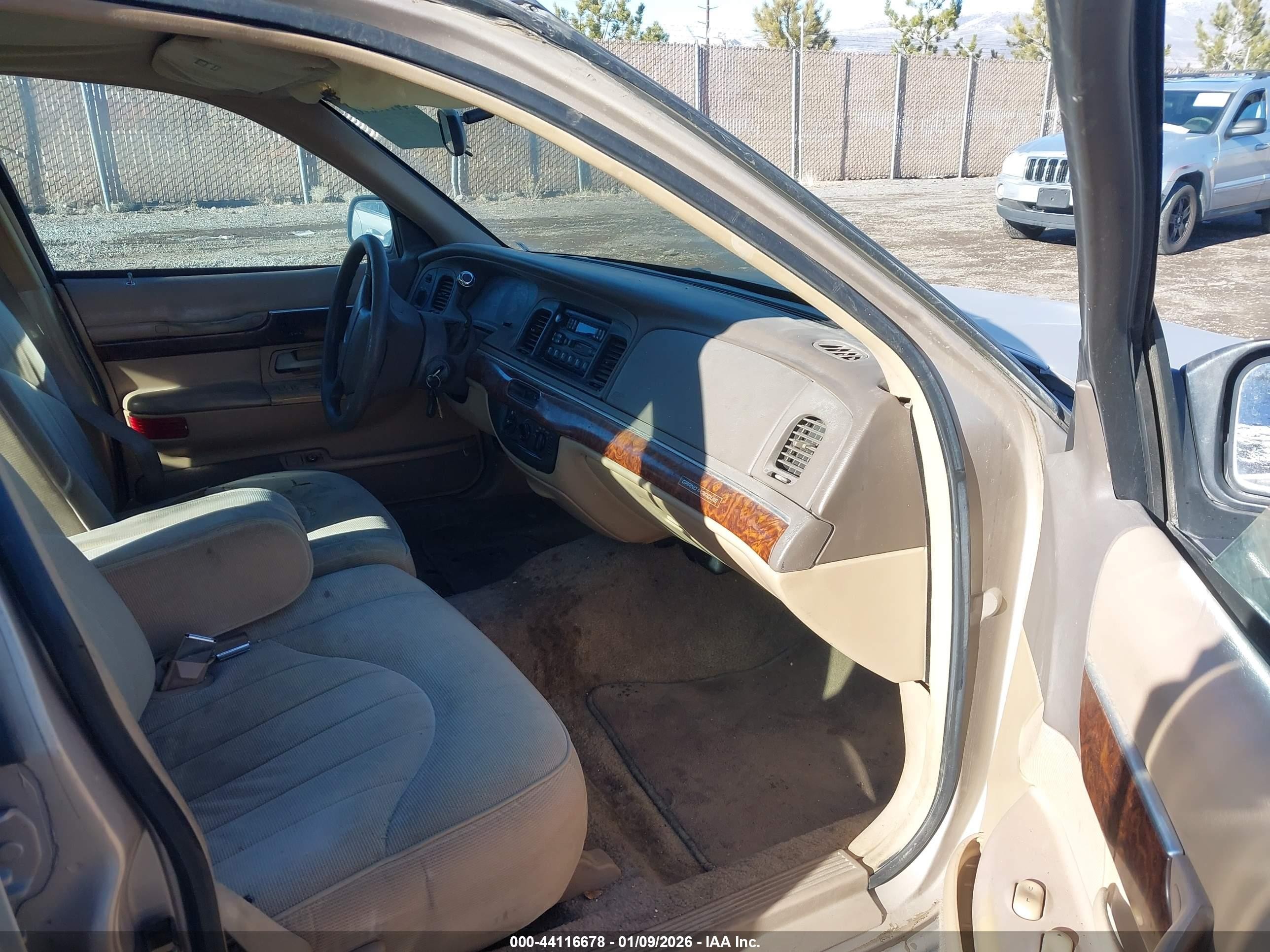 1997 Mercury Grand Marquis Gs Brown vin: 2MELM74W8VX666202