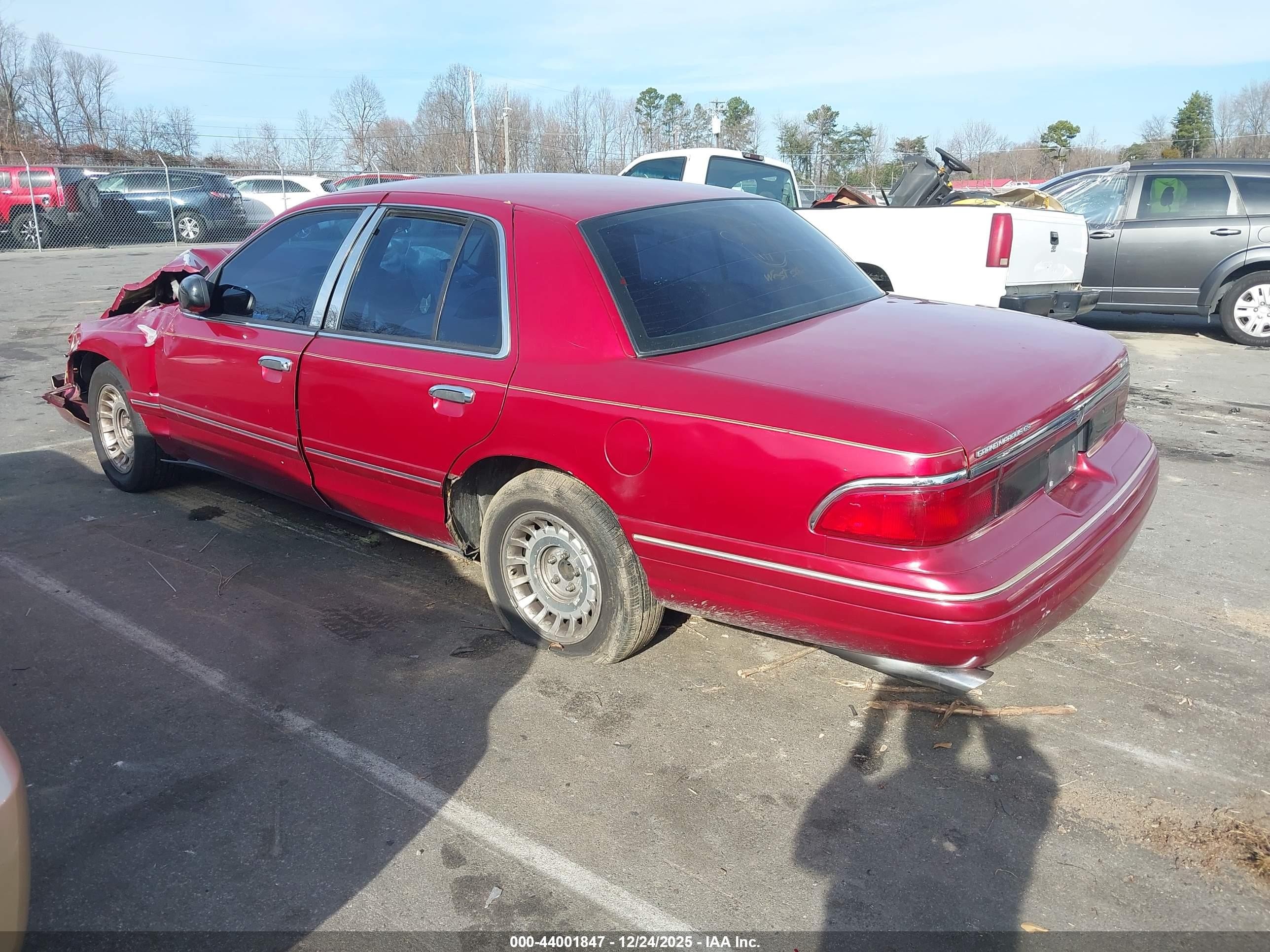 1997 Mercury Grand Marquis Gs Burgundy vin: 2MELM74W8VX667379
