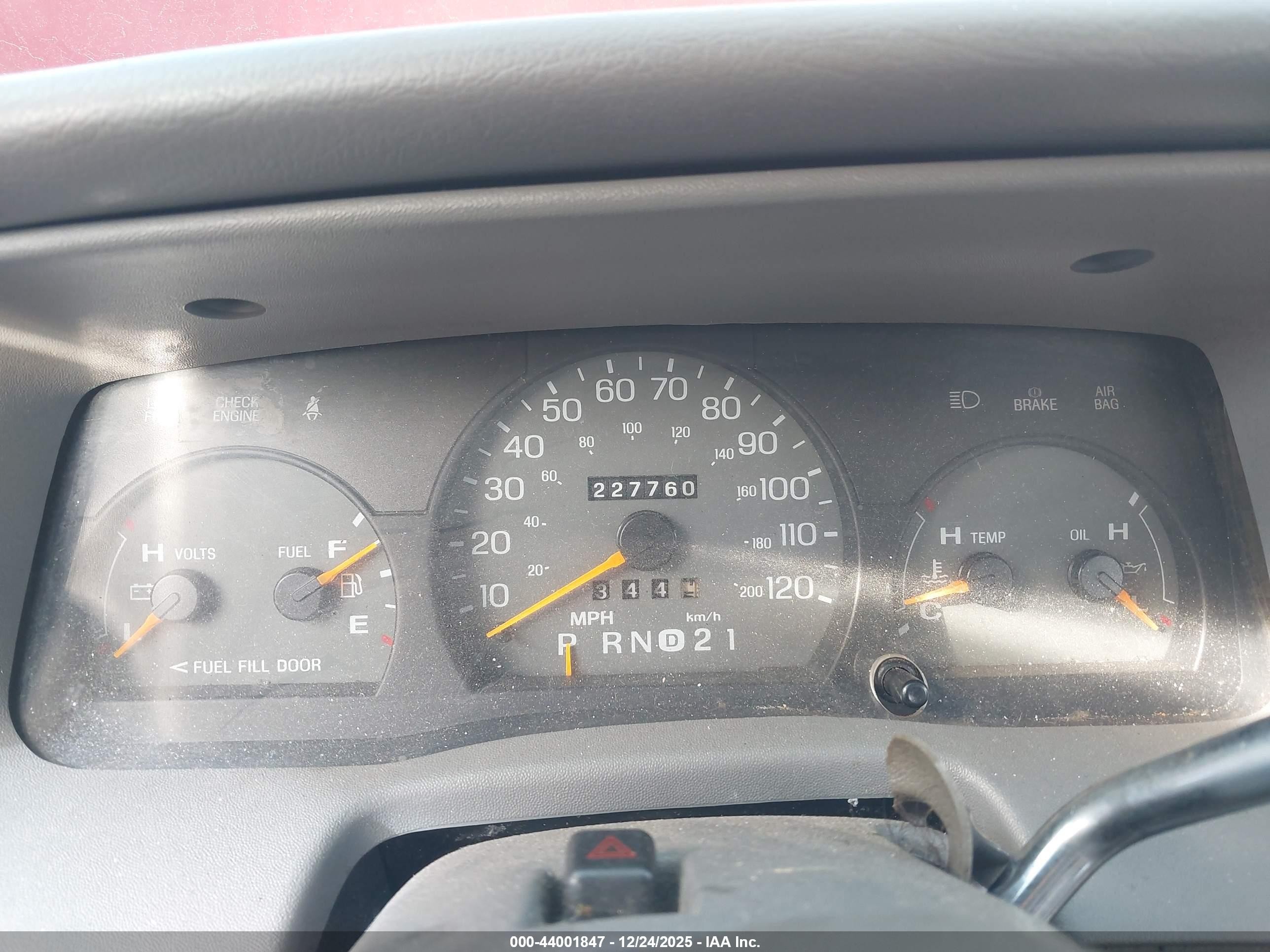 1997 Mercury Grand Marquis Gs Burgundy vin: 2MELM74W8VX667379