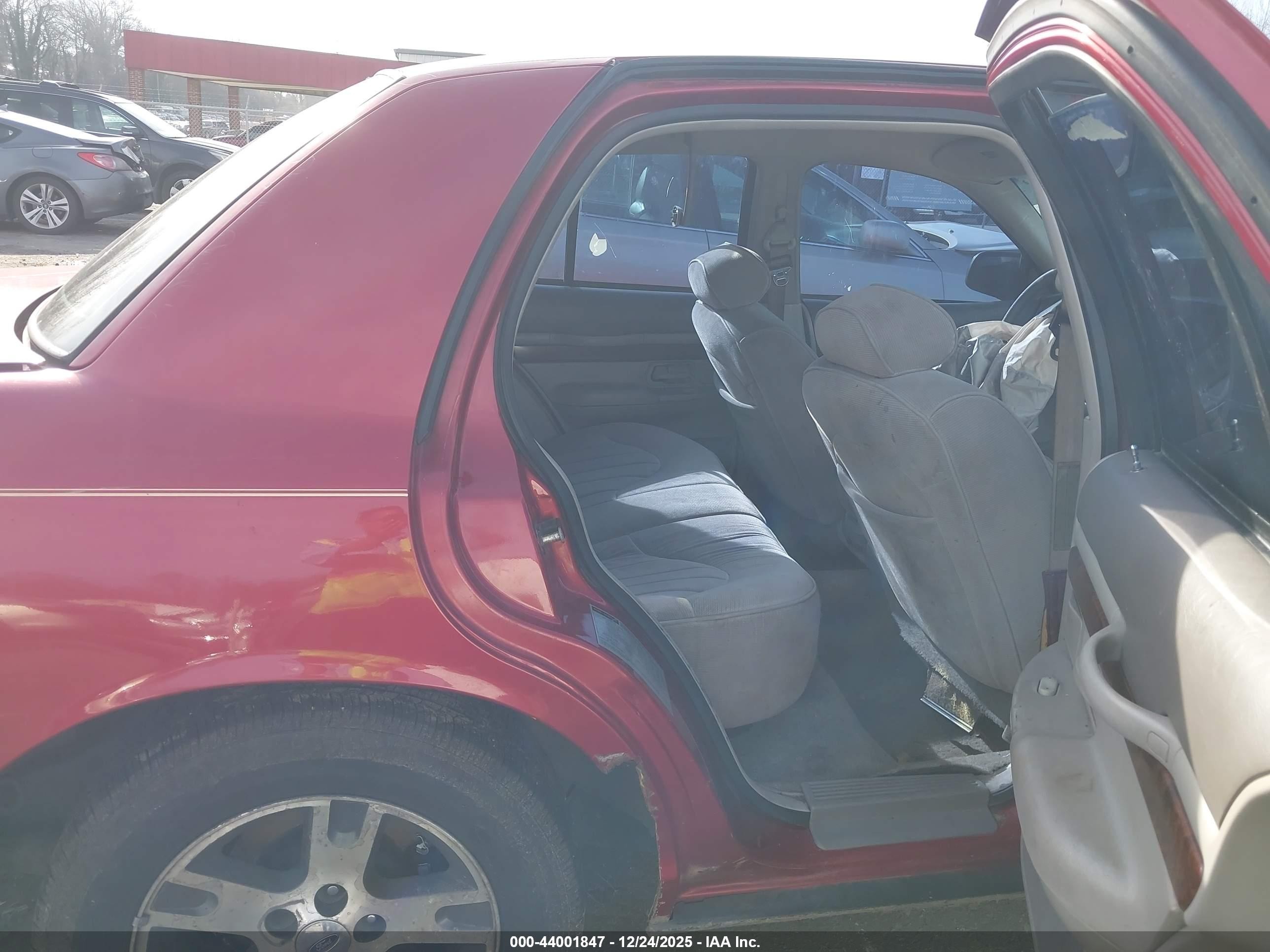 1997 Mercury Grand Marquis Gs Burgundy vin: 2MELM74W8VX667379