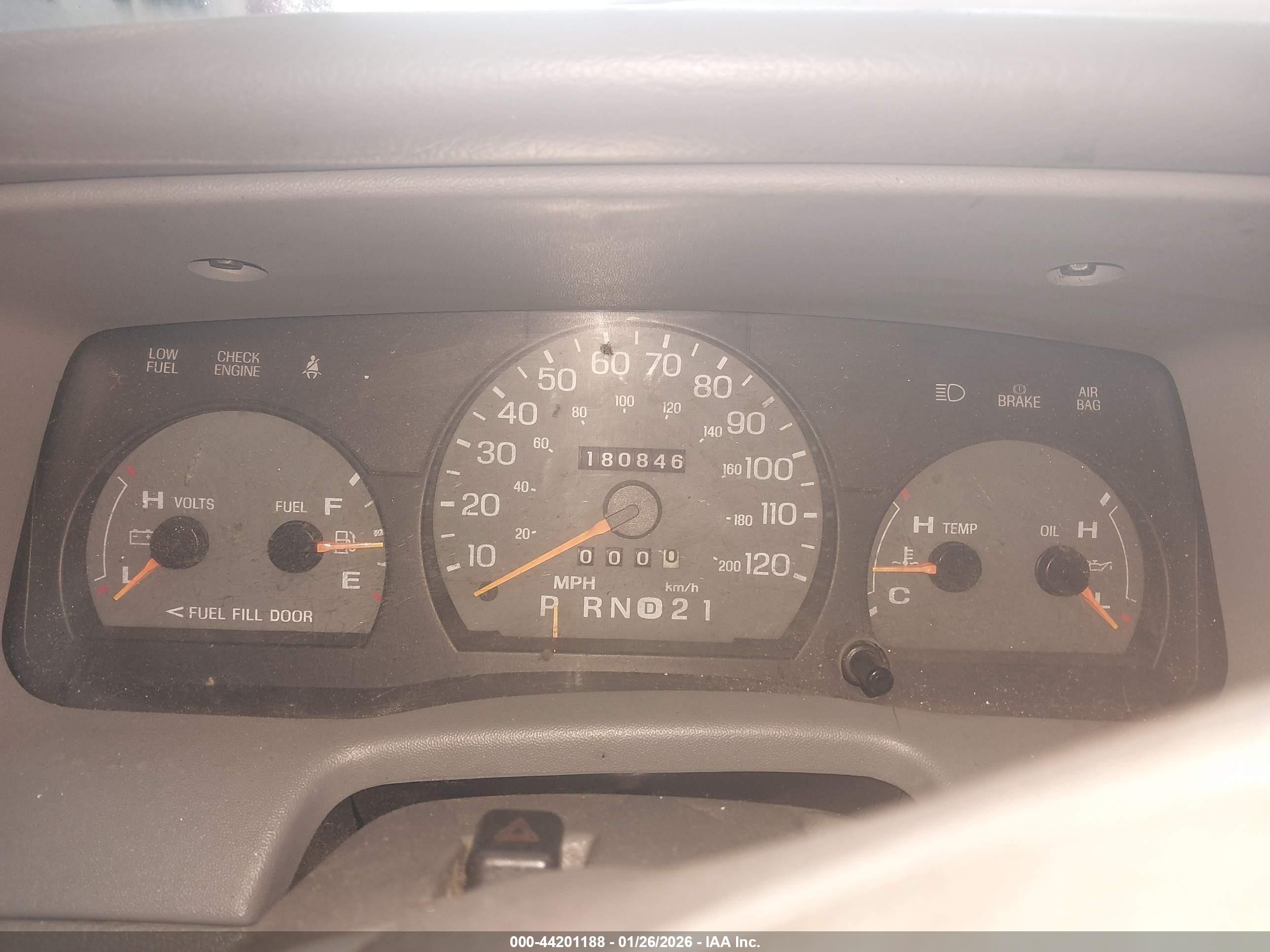 1997 Mercury Grand Marquis Gs Silver vin: 2MELM74W9VX710028