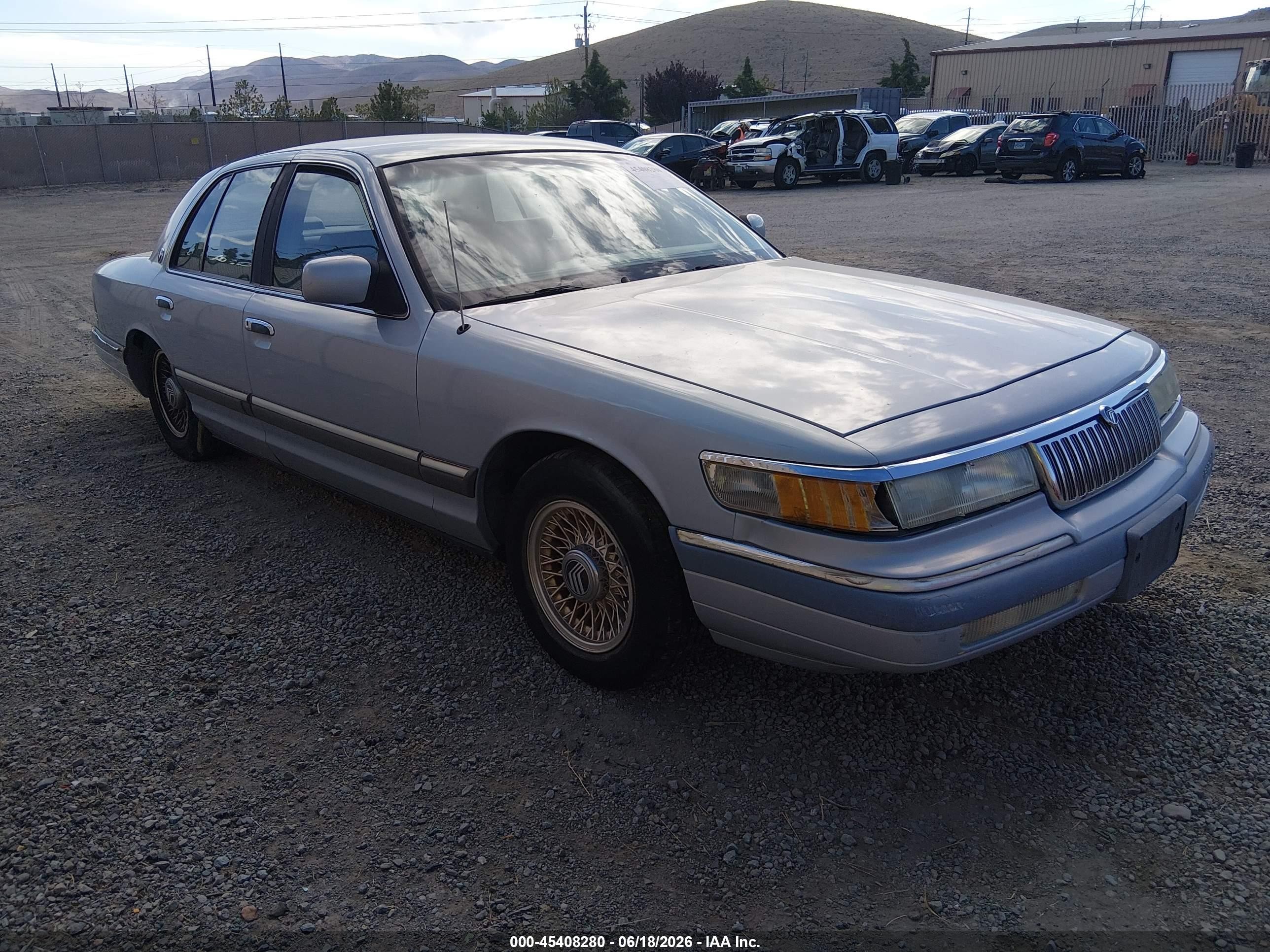 1994 Mercury Grand Marquis Ls Silver vin: 2MELM75W0RX635739