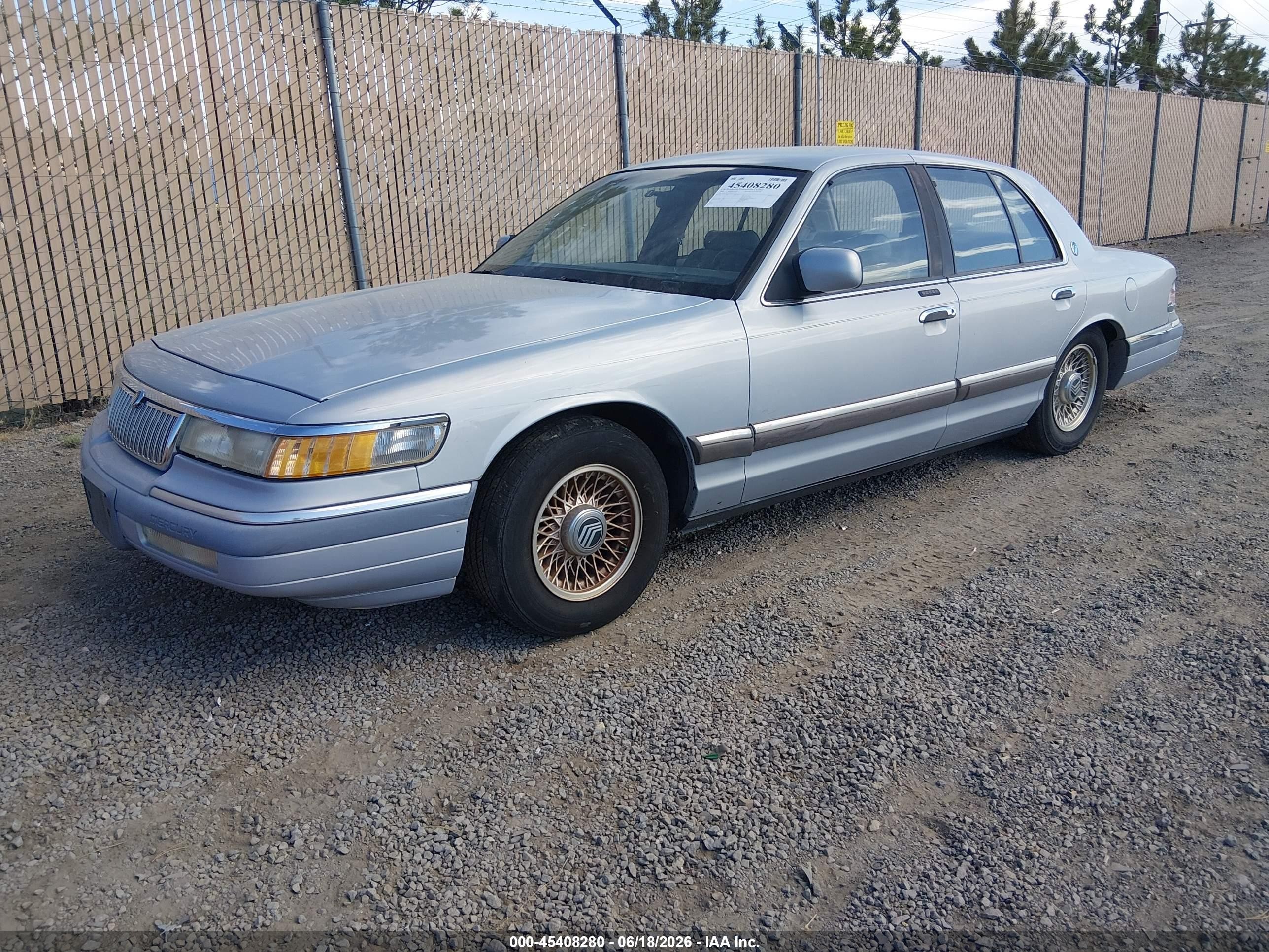 1994 Mercury Grand Marquis Ls Silver vin: 2MELM75W0RX635739