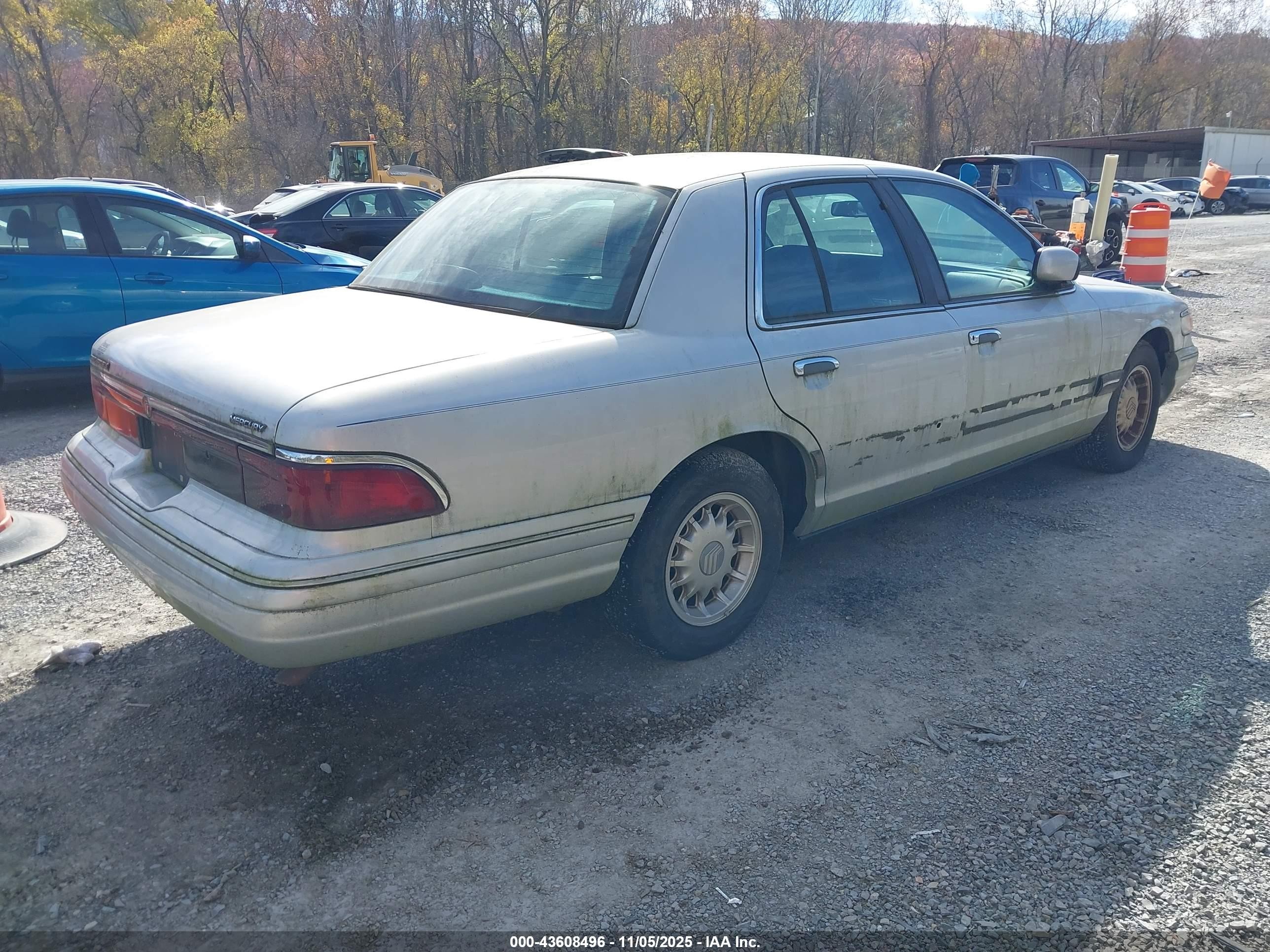 1997 Mercury Grand Marquis Ls Silver vin: 2MELM75W0VX639333