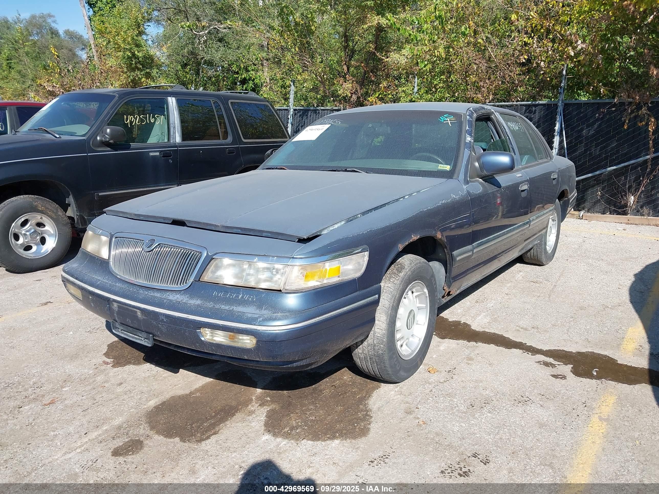 1997 Mercury Grand Marquis Ls Blue vin: 2MELM75W0VX643267