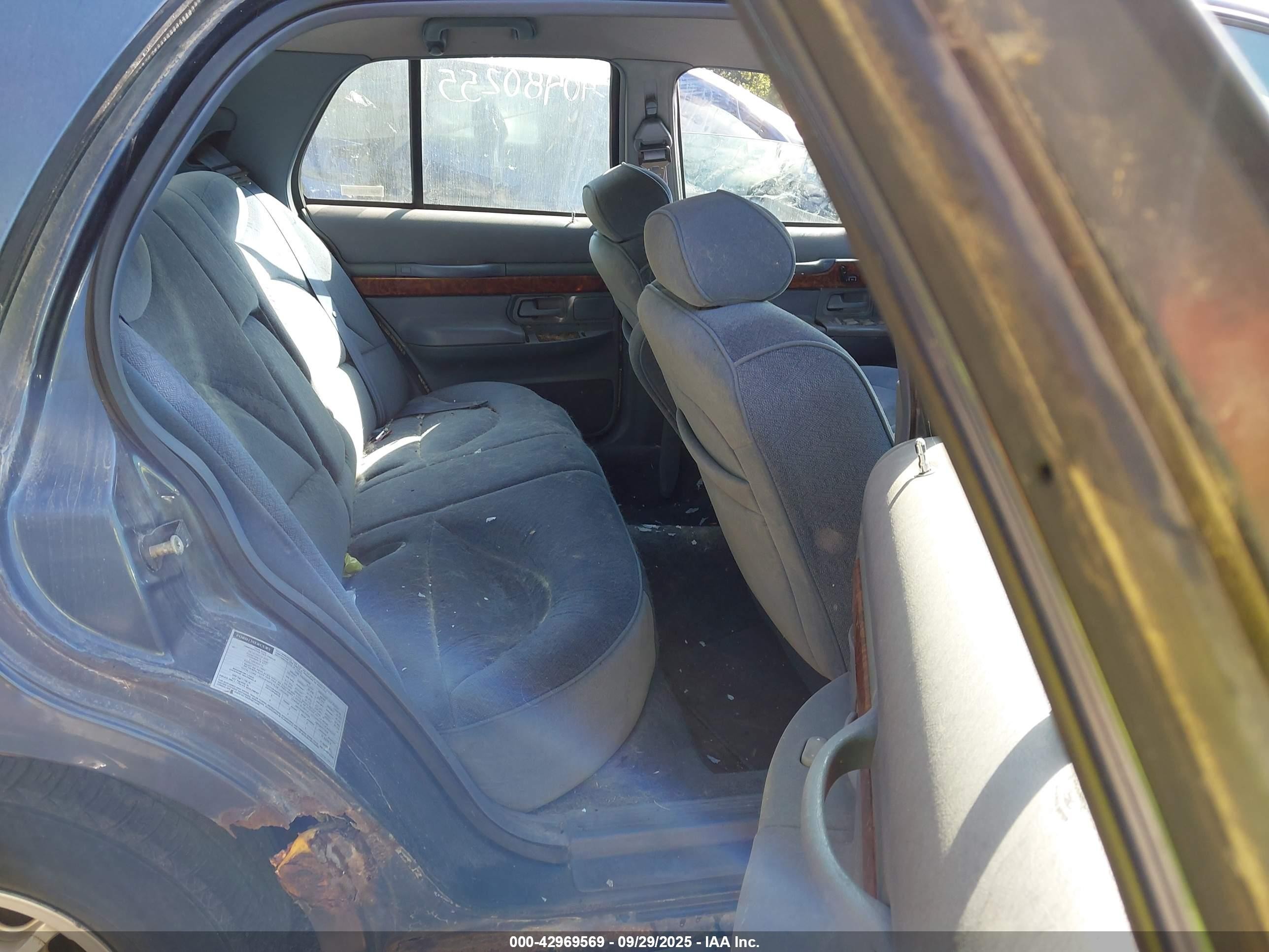 1997 Mercury Grand Marquis Ls Blue vin: 2MELM75W0VX643267