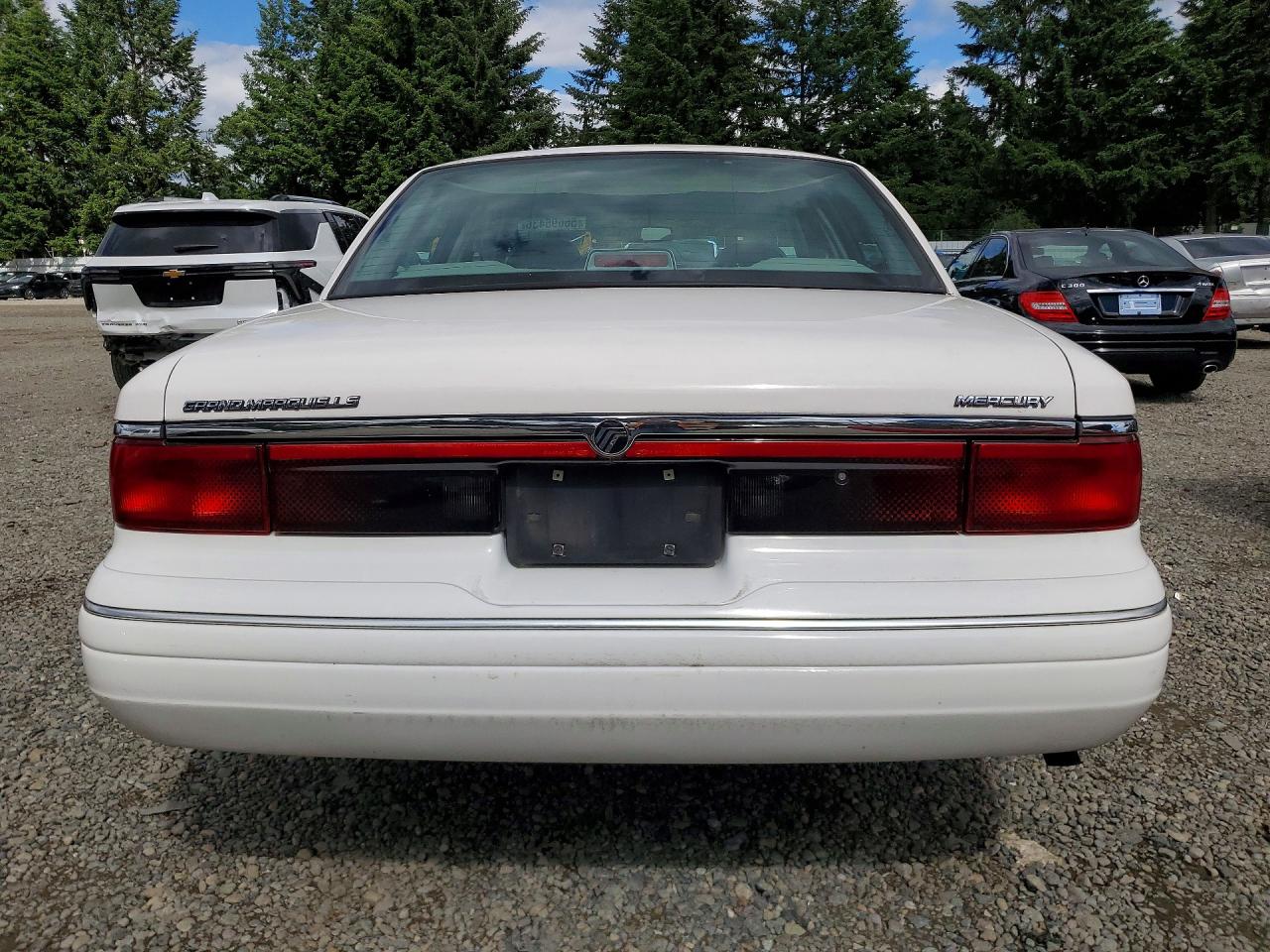 1997 Mercury Grand Marquis Ls White vin: 2MELM75W1VX741658