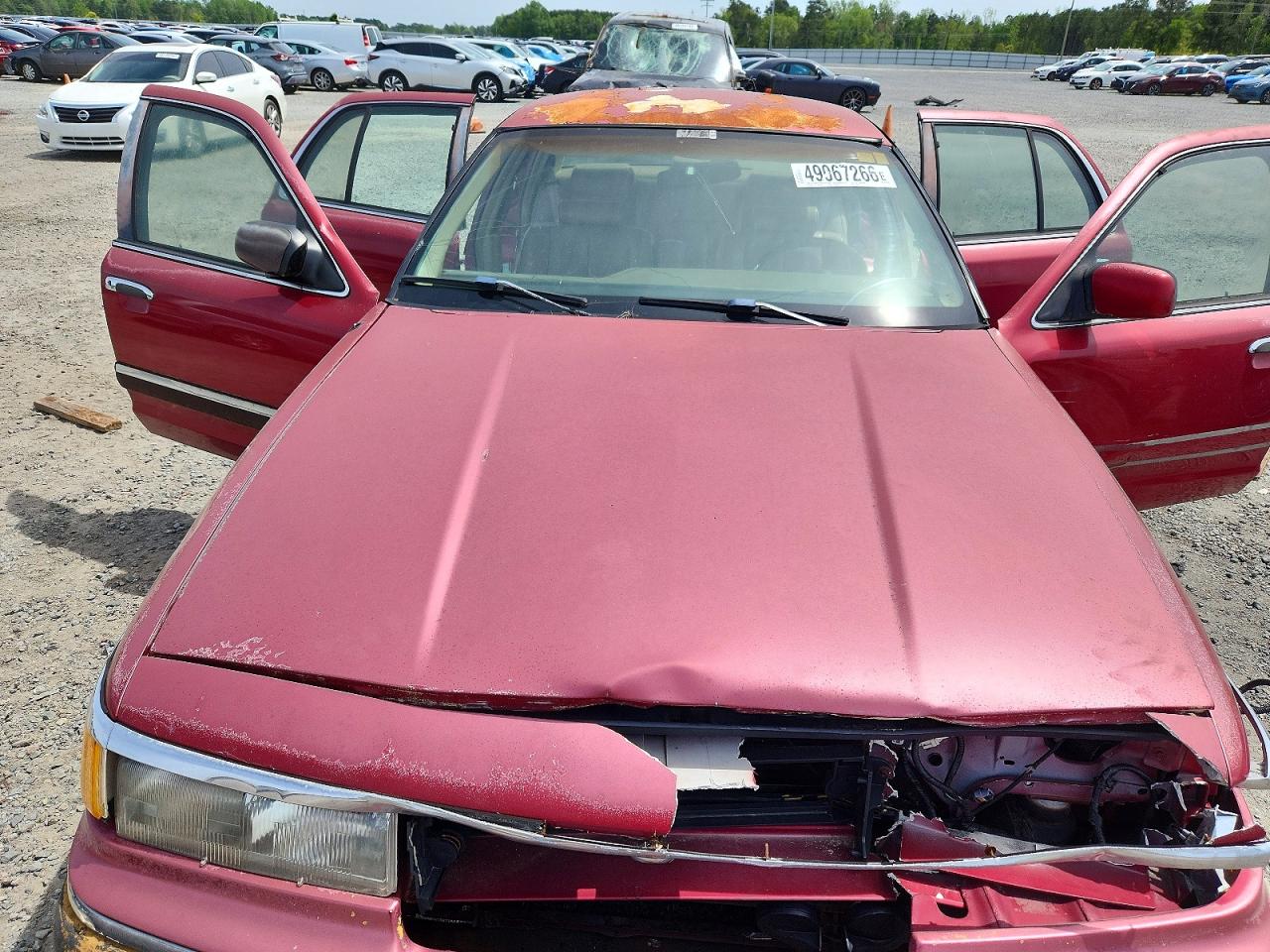 1994 Mercury Grand Marquis Ls Burgundy vin: 2MELM75W2RX674882