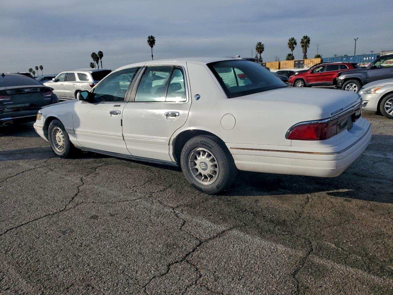 1995 Mercury Grand Marquis Ls White vin: 2MELM75W2SX689520