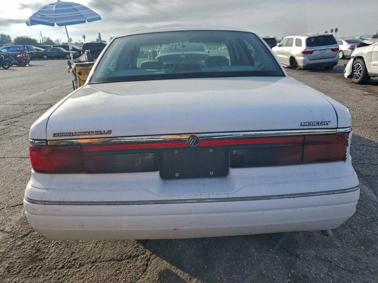 1995 Mercury Grand Marquis Ls White vin: 2MELM75W2SX689520