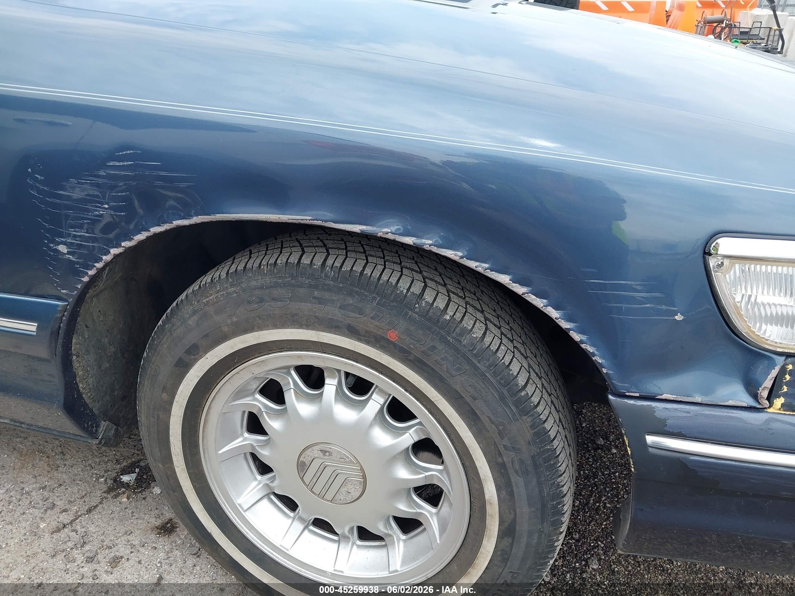 1996 Mercury Grand Marquis Ls/bayshore Blue vin: 2MELM75W2TX649178