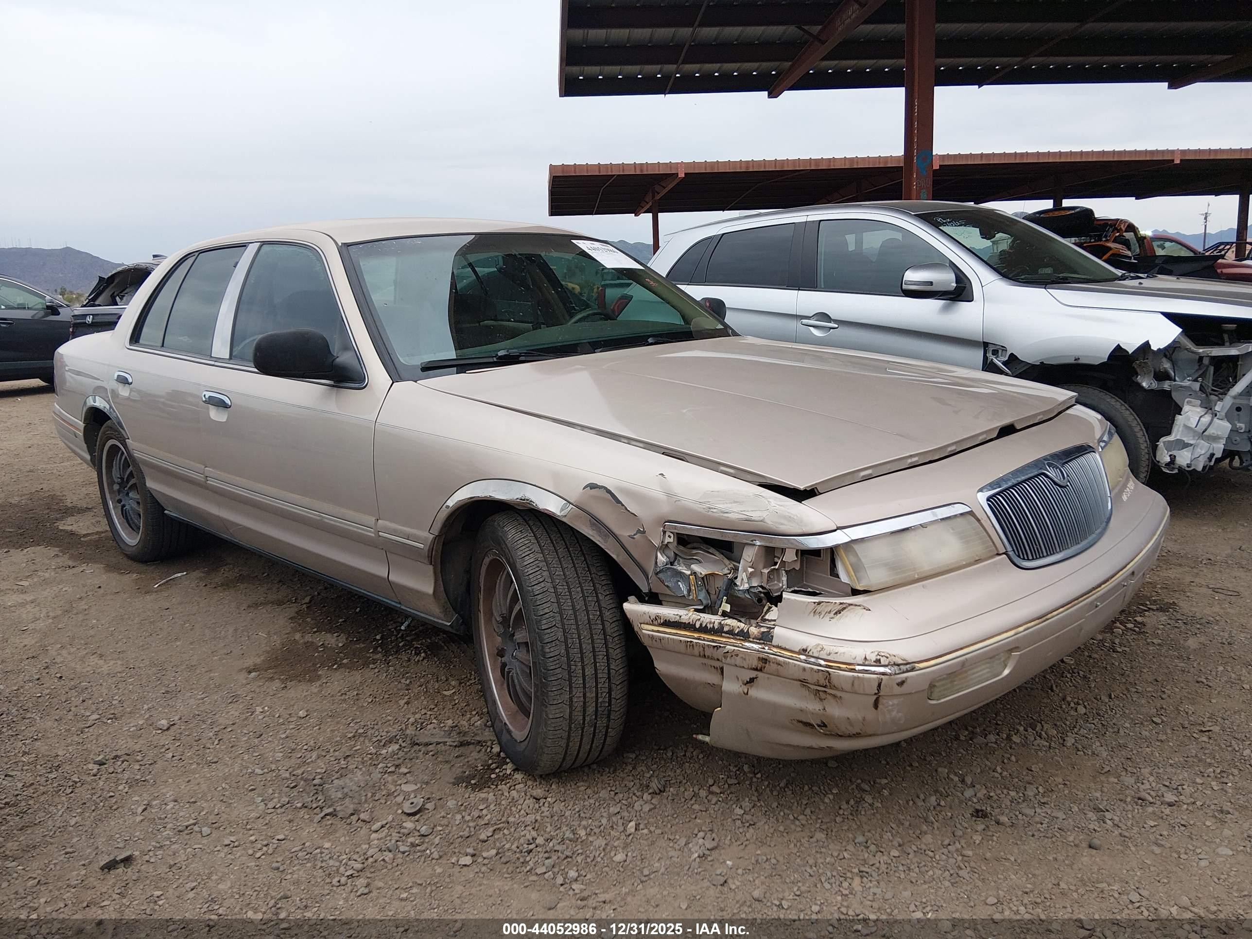 1997 Mercury Grand Marquis Ls Gold vin: 2MELM75W2VX639723