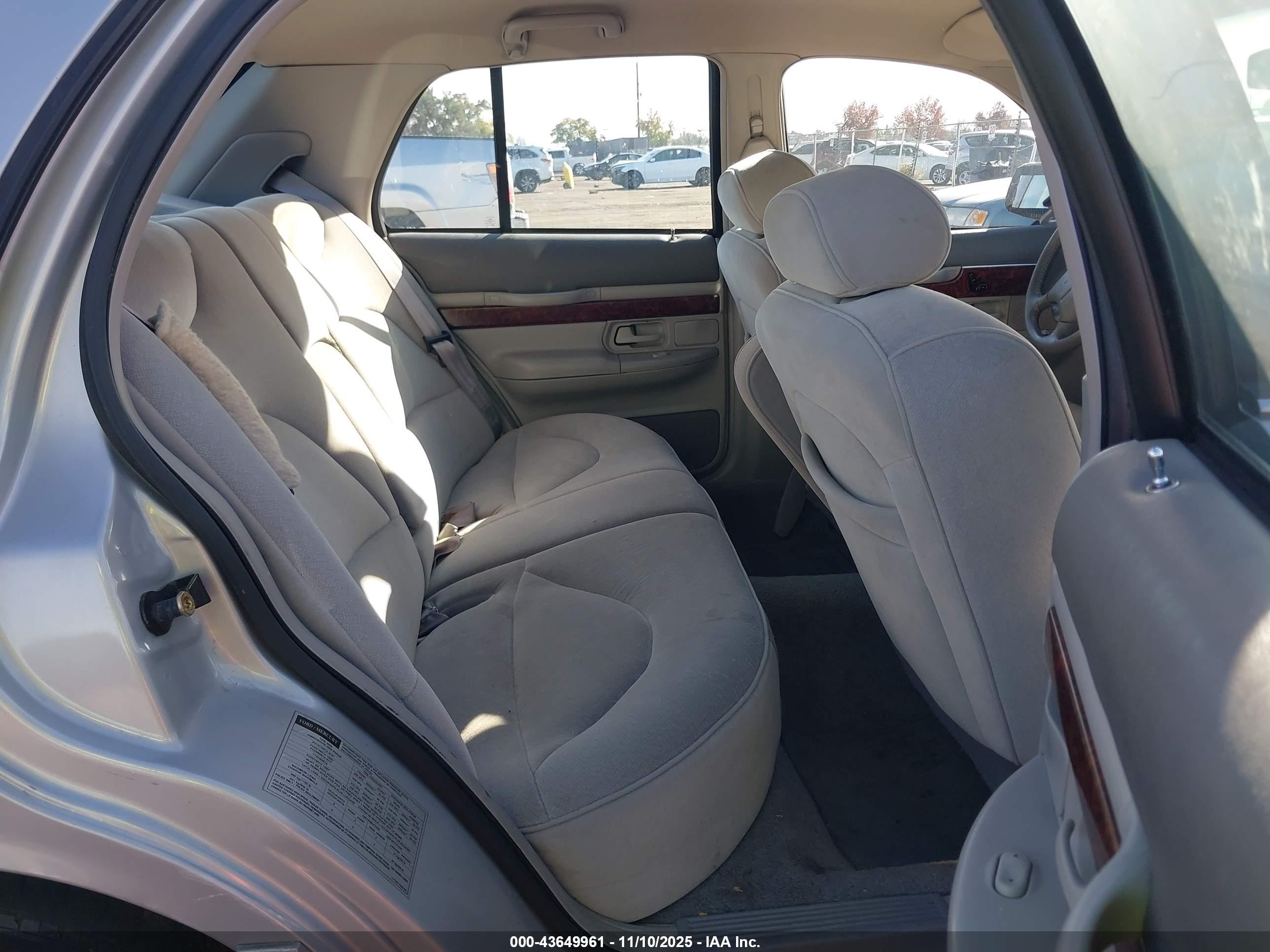 1997 Mercury Grand Marquis Ls Silver vin: 2MELM75W3VX739071