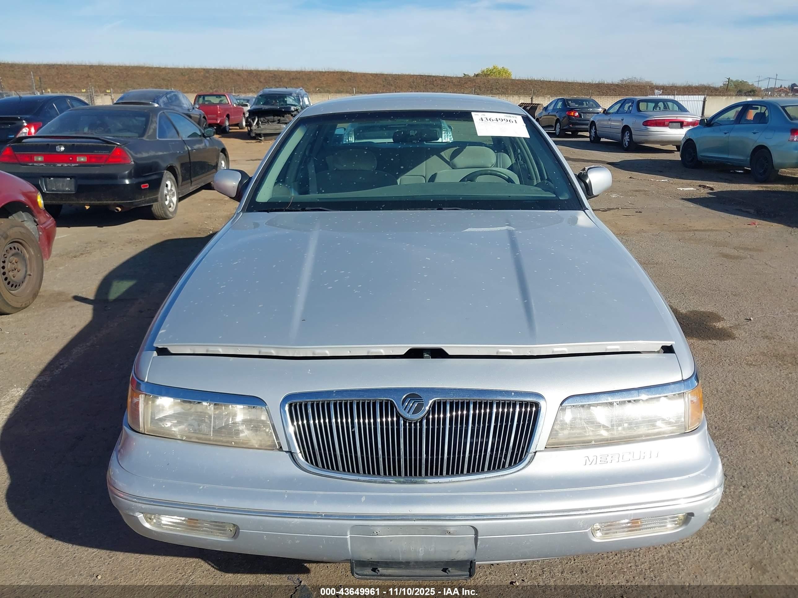 1997 Mercury Grand Marquis Ls Silver vin: 2MELM75W3VX739071