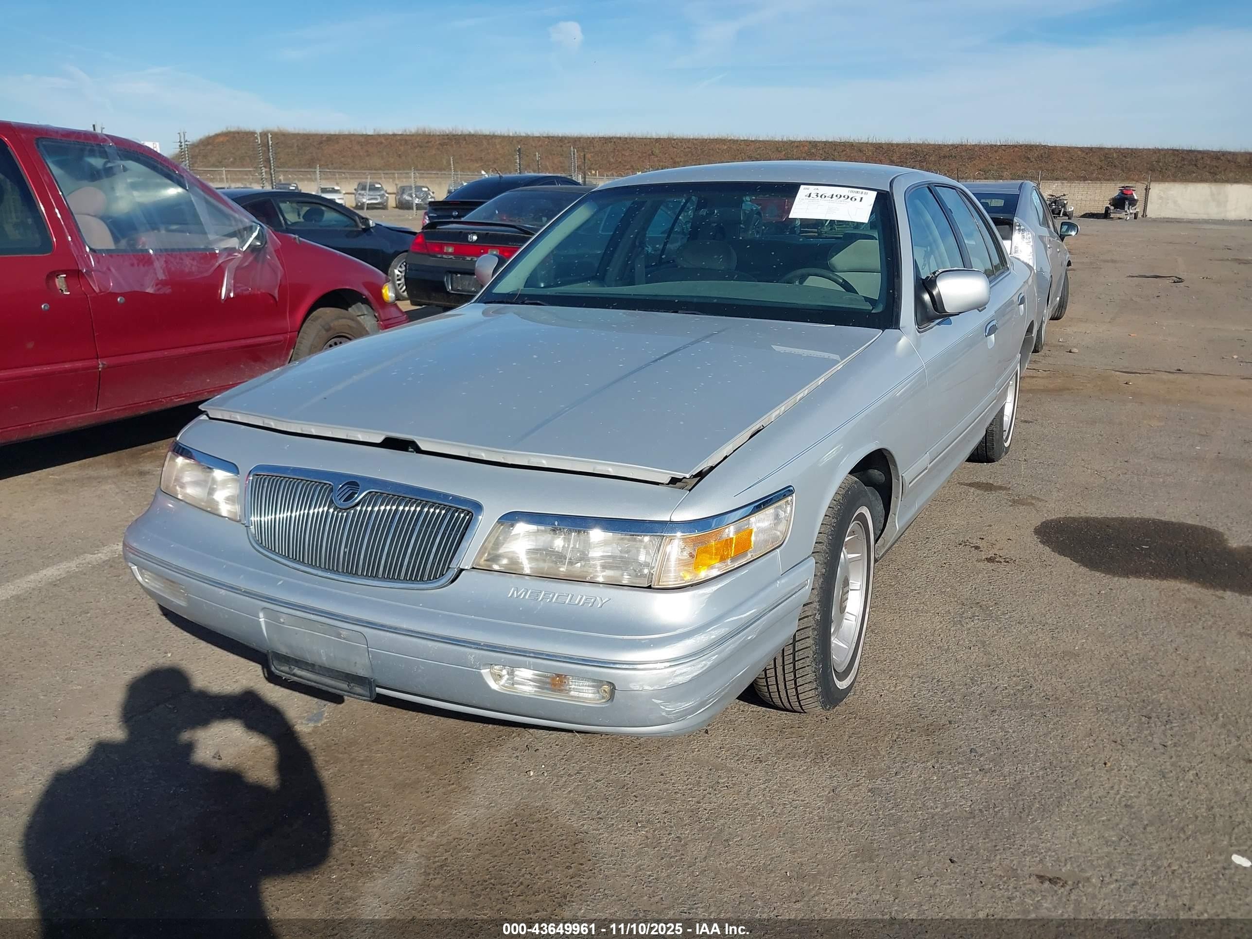 1997 Mercury Grand Marquis Ls Silver vin: 2MELM75W3VX739071