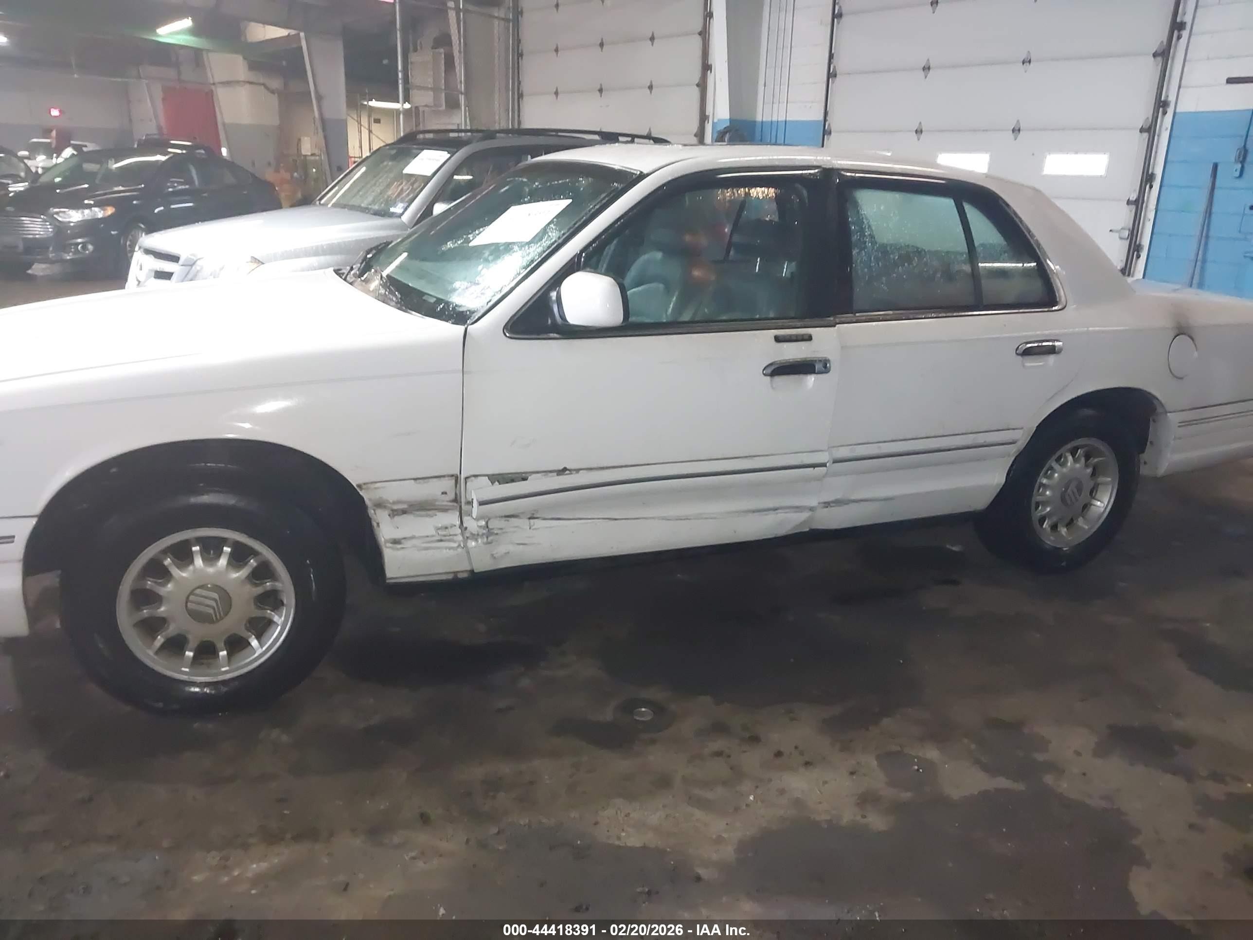 1997 Mercury Grand Marquis Ls White vin: 2MELM75W4VX690656