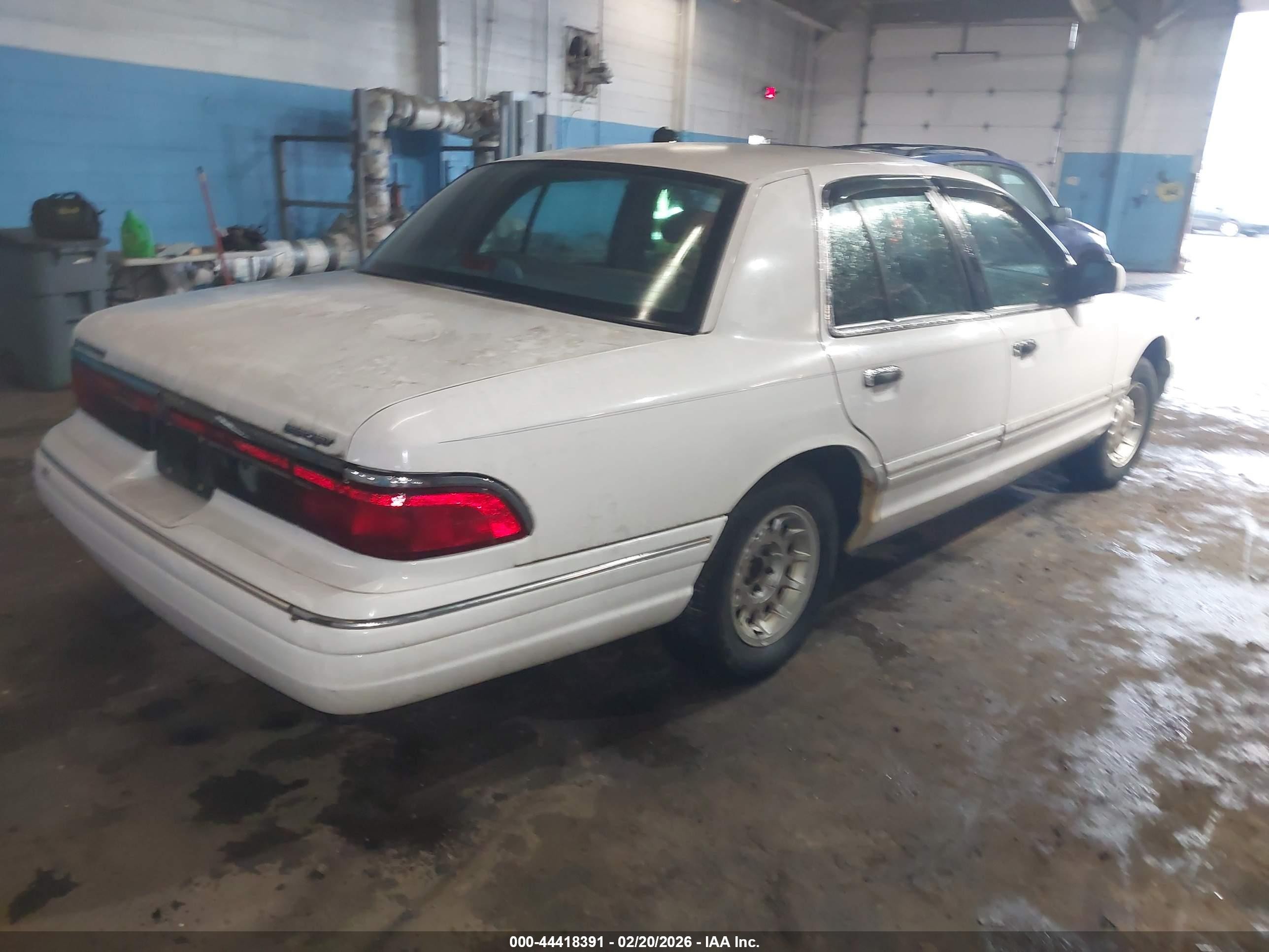 1997 Mercury Grand Marquis Ls White vin: 2MELM75W4VX690656
