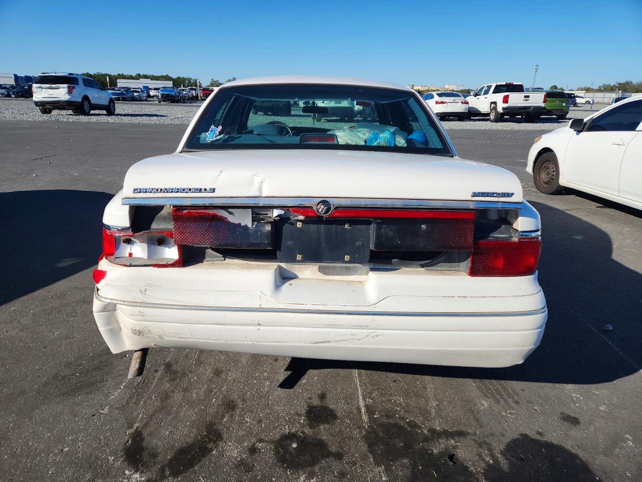 1997 Mercury Grand Marquis Белый vin: 2MELM75W4VX706306