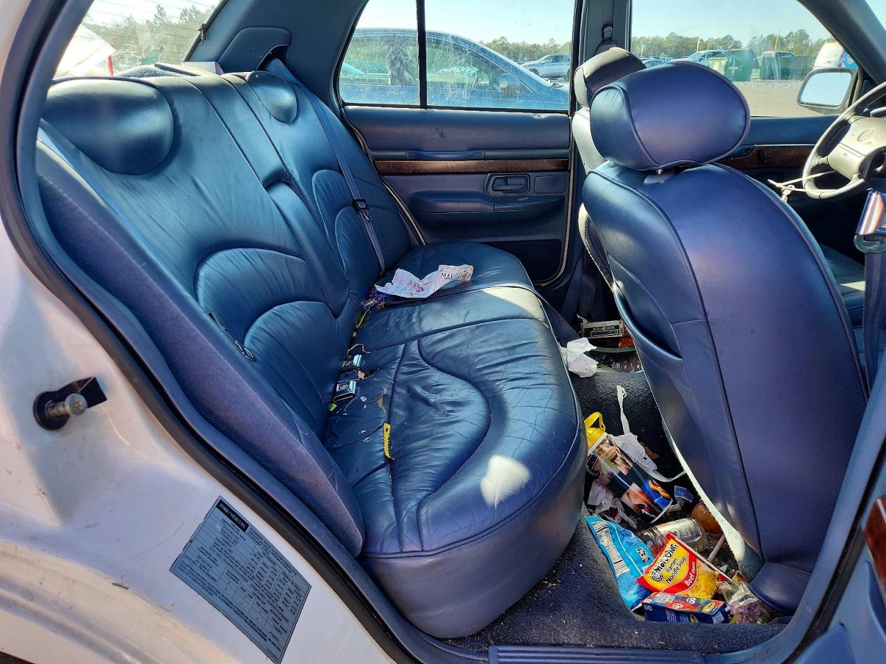 1997 Mercury Grand Marquis Белый vin: 2MELM75W4VX706306