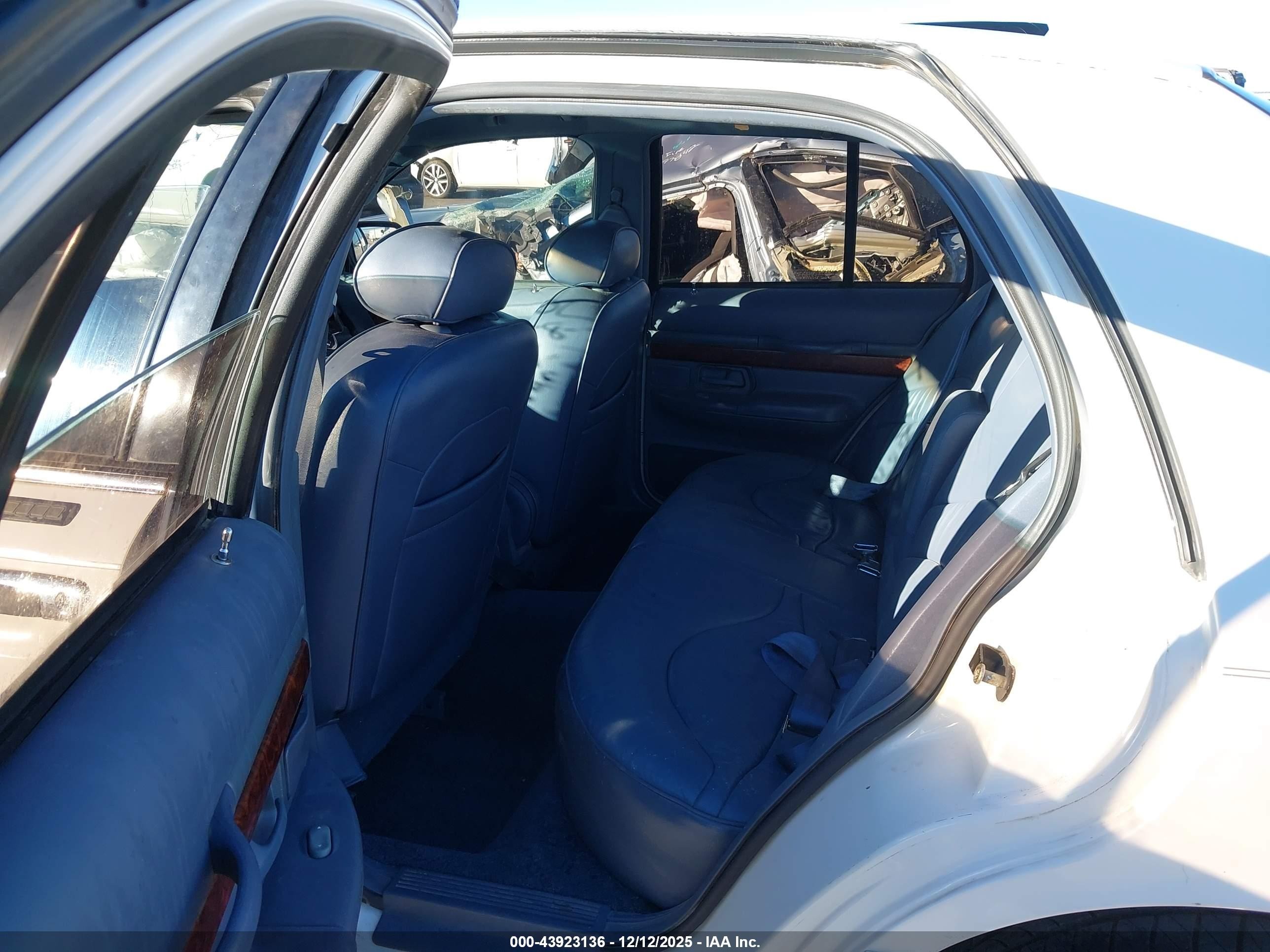 1997 Mercury Grand Marquis Ls White vin: 2MELM75W4VX718973