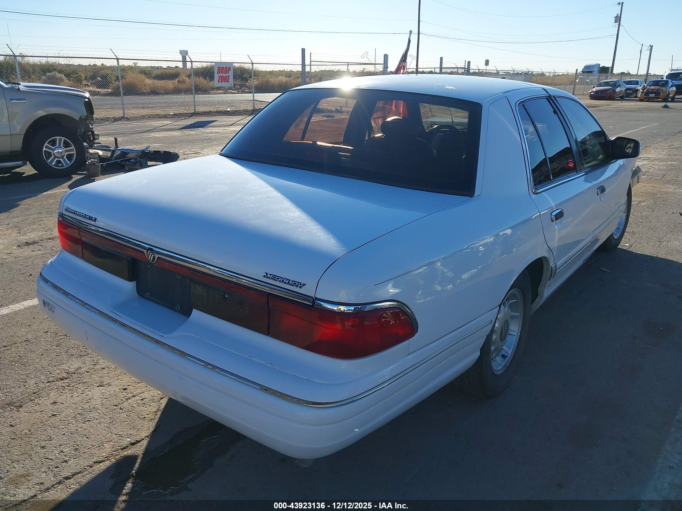 1997 Mercury Grand Marquis Ls White vin: 2MELM75W4VX718973