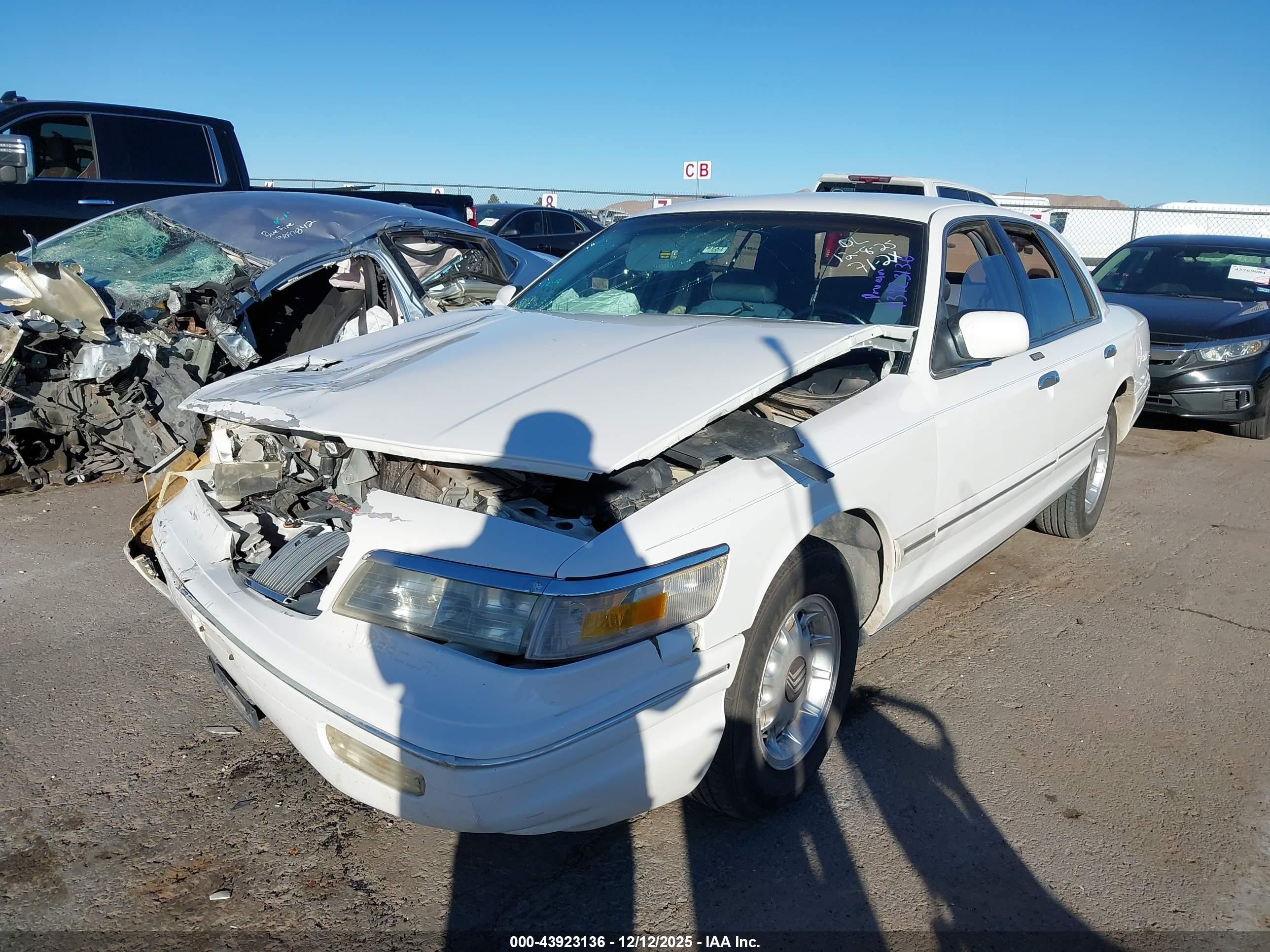 1997 Mercury Grand Marquis Ls White vin: 2MELM75W4VX718973
