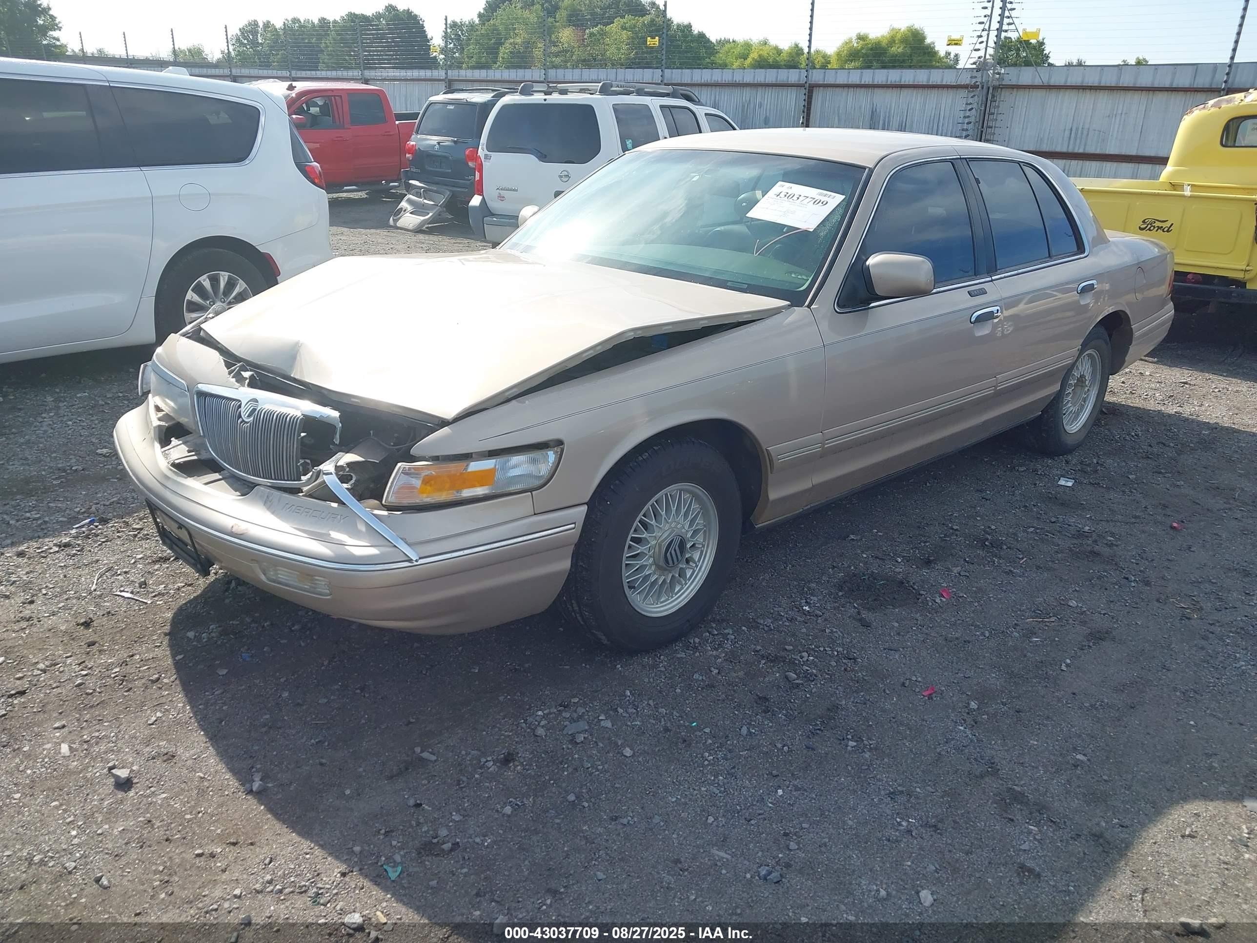 1997 Mercury Grand Marquis Ls Gold vin: 2MELM75W5VX673073