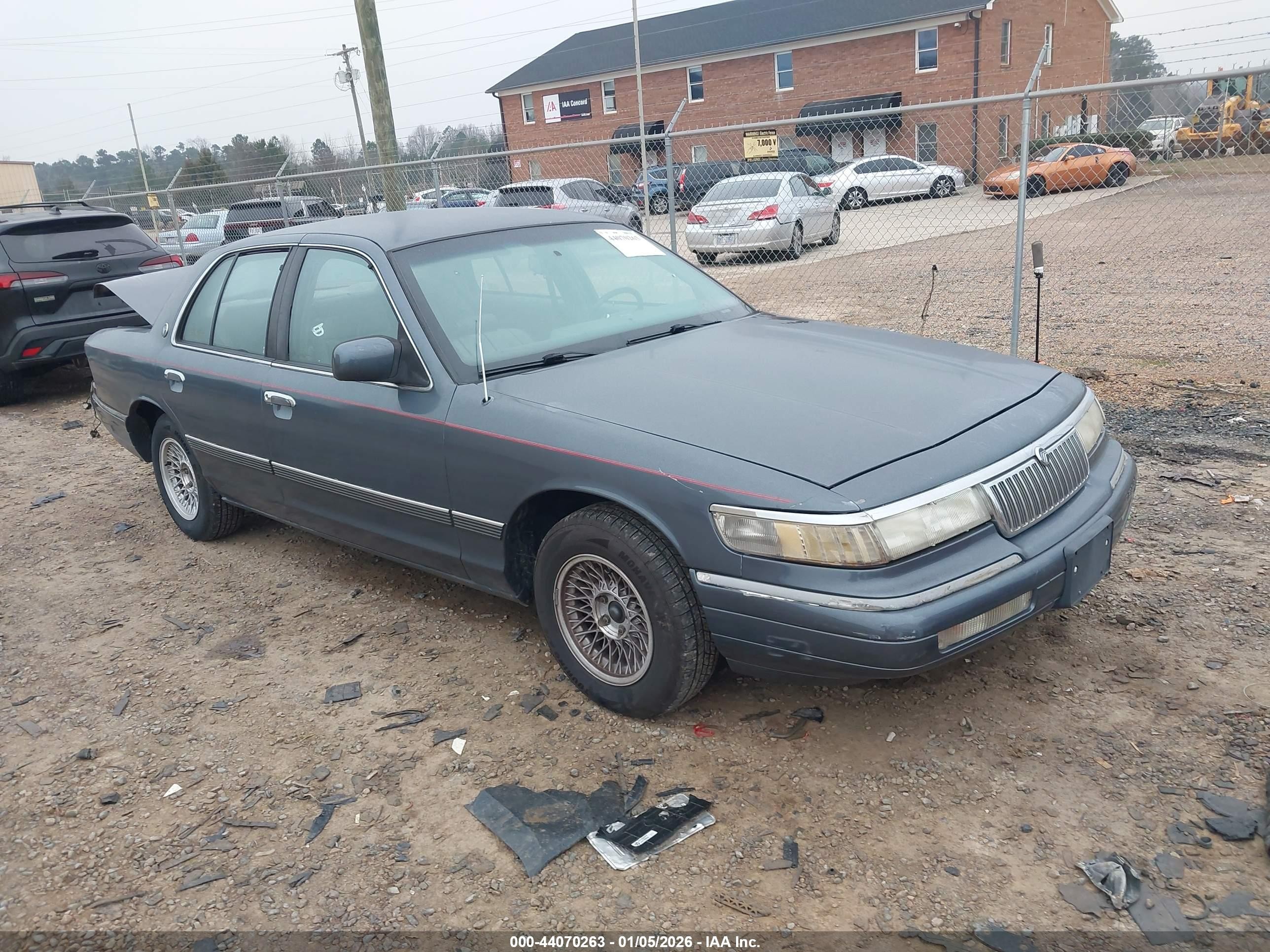 1993 Mercury Grand Marquis Ls Navy vin: 2MELM75W6PX601009