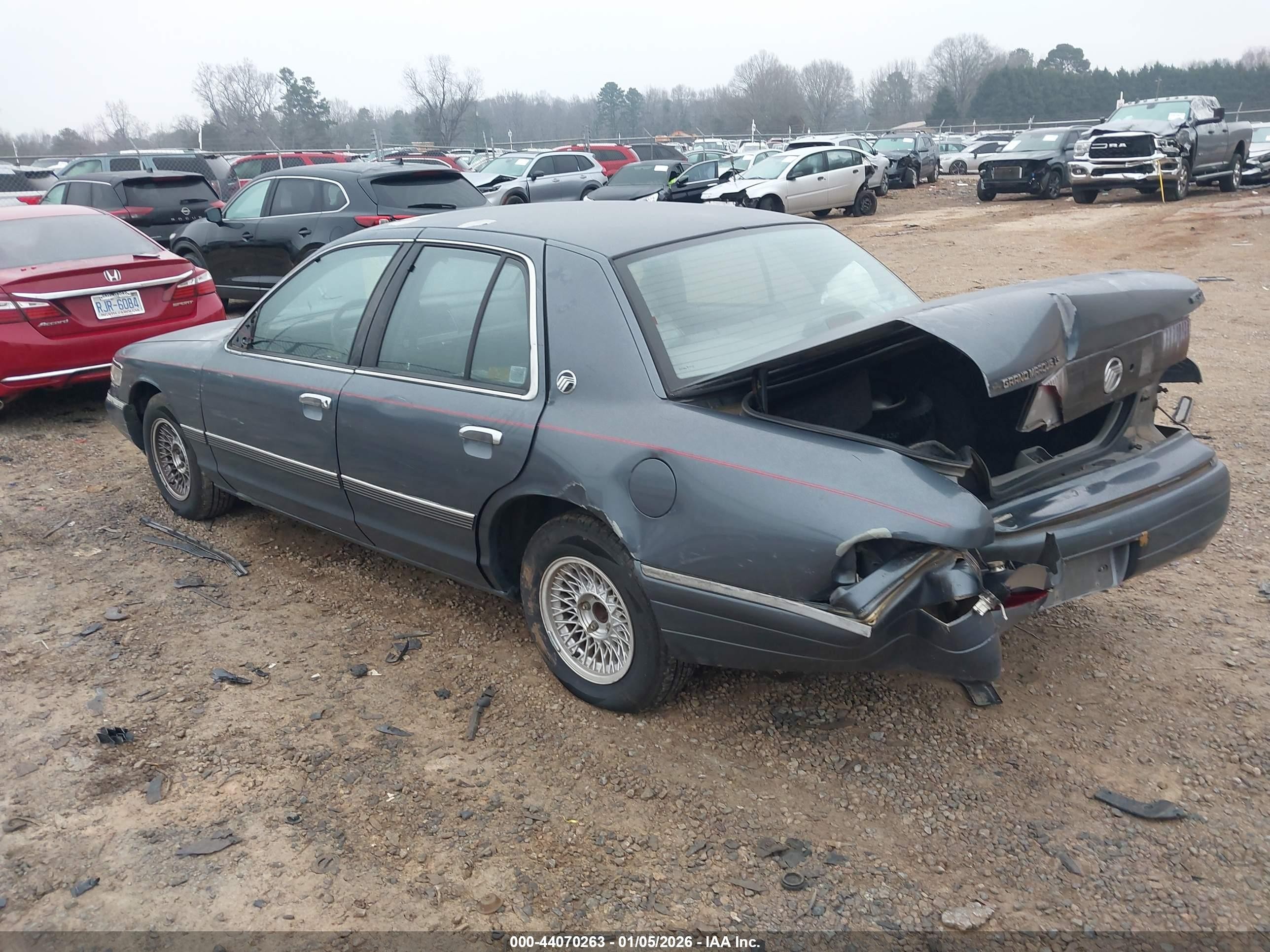1993 Mercury Grand Marquis Ls Navy vin: 2MELM75W6PX601009