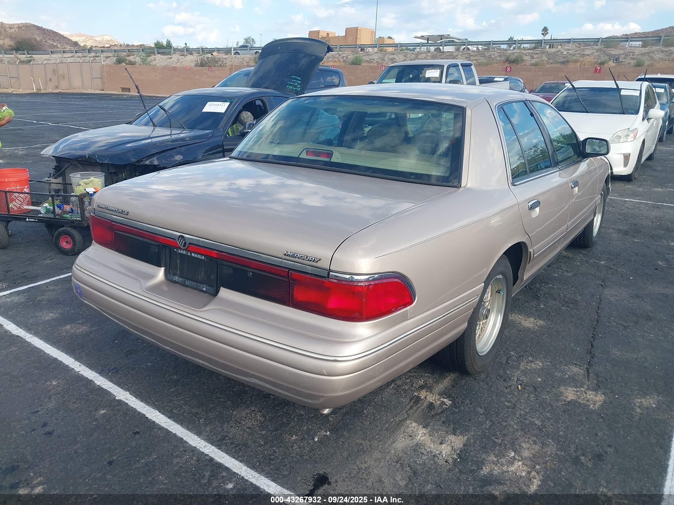 1997 Mercury Grand Marquis Ls Tan vin: 2MELM75W6VX721132