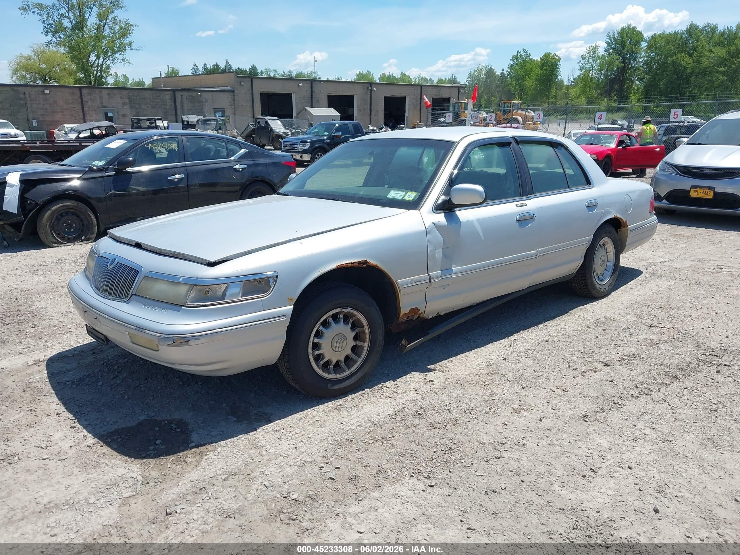1997 Mercury Grand Marquis Ls Silver vin: 2MELM75W6VX731854