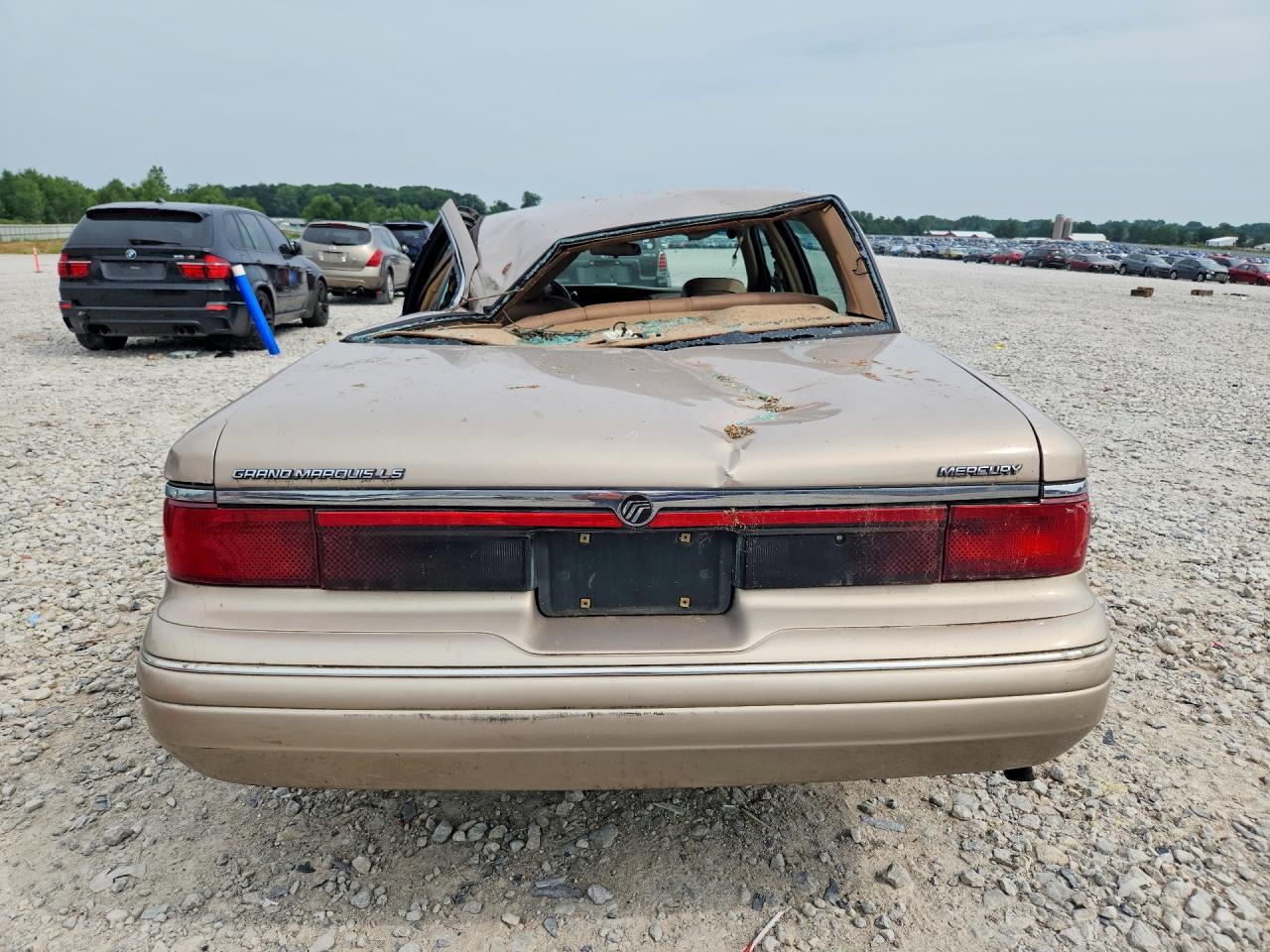 1997 Mercury Grand Marquis Ls Beige vin: 2MELM75W6VX736519