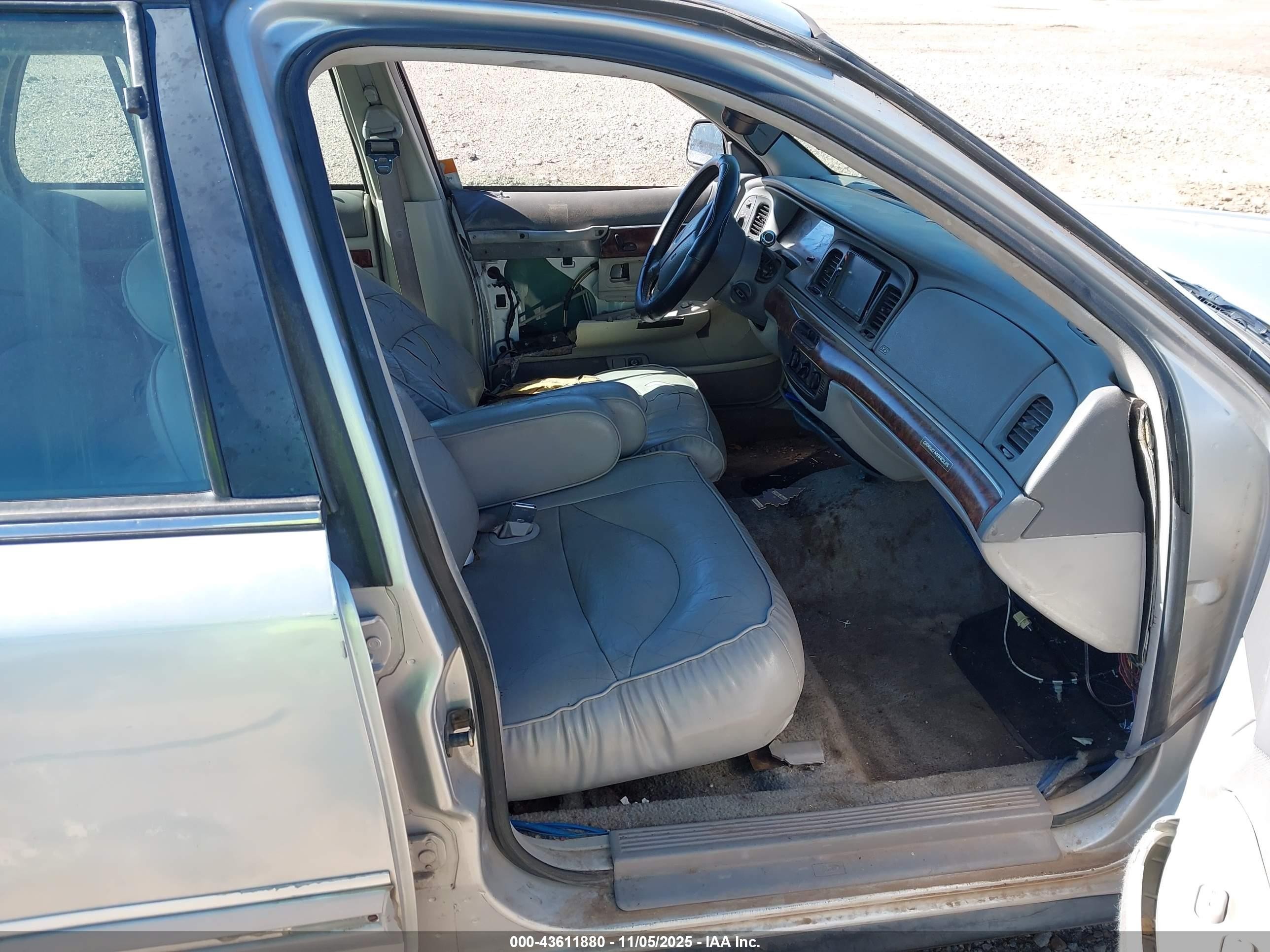 1997 Mercury Grand Marquis Ls Silver vin: 2MELM75W7VX602618