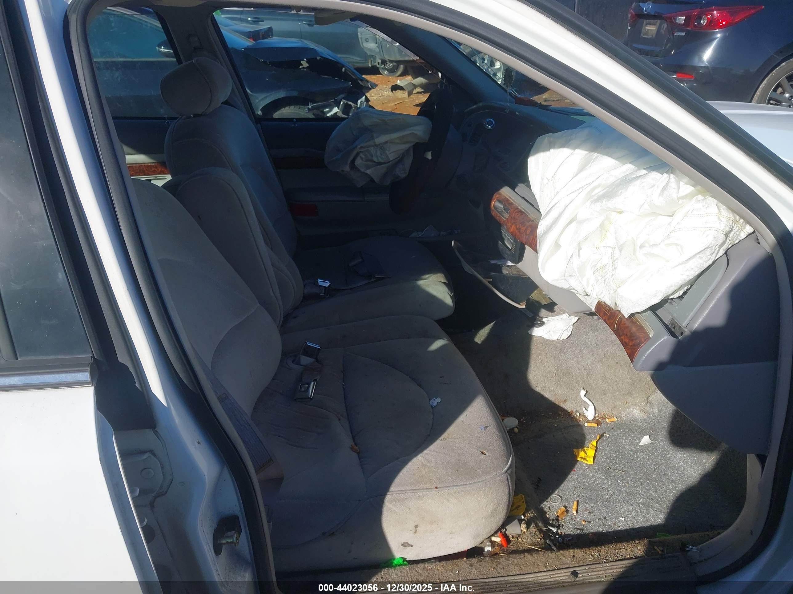 1997 Mercury Grand Marquis Ls White vin: 2MELM75W7VX695432