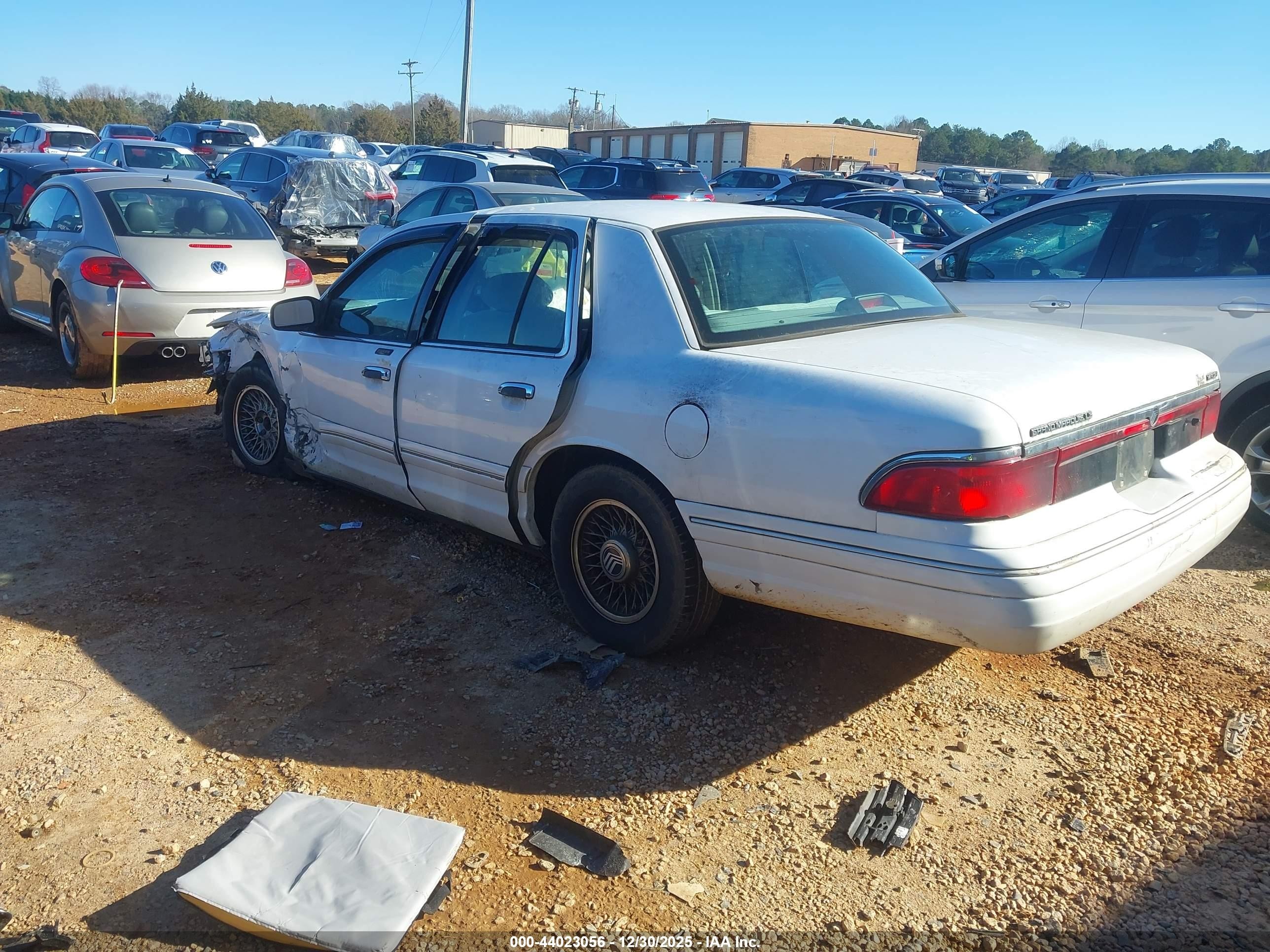 1997 Mercury Grand Marquis Ls White vin: 2MELM75W7VX695432